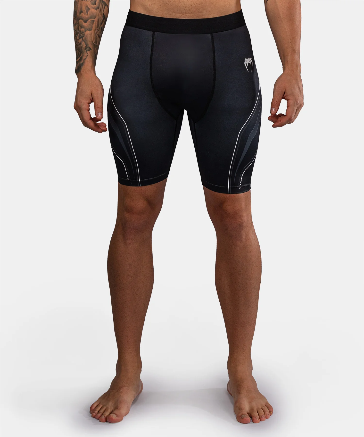 Short de Compression Venum Streamline – Noir/Blanc