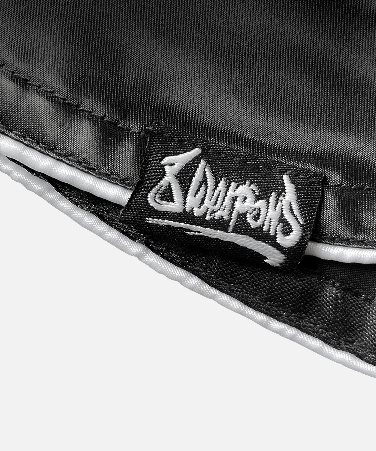 Short De Muay Thai 8 Weapons Mongkol - Noir - Image 5