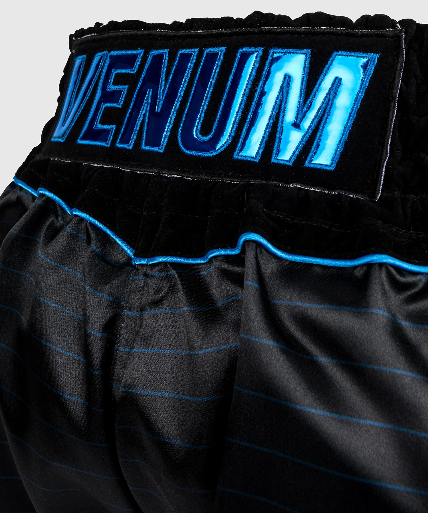 Short de Muay Thai Venum Attack - Noir/Bleu - Image 4
