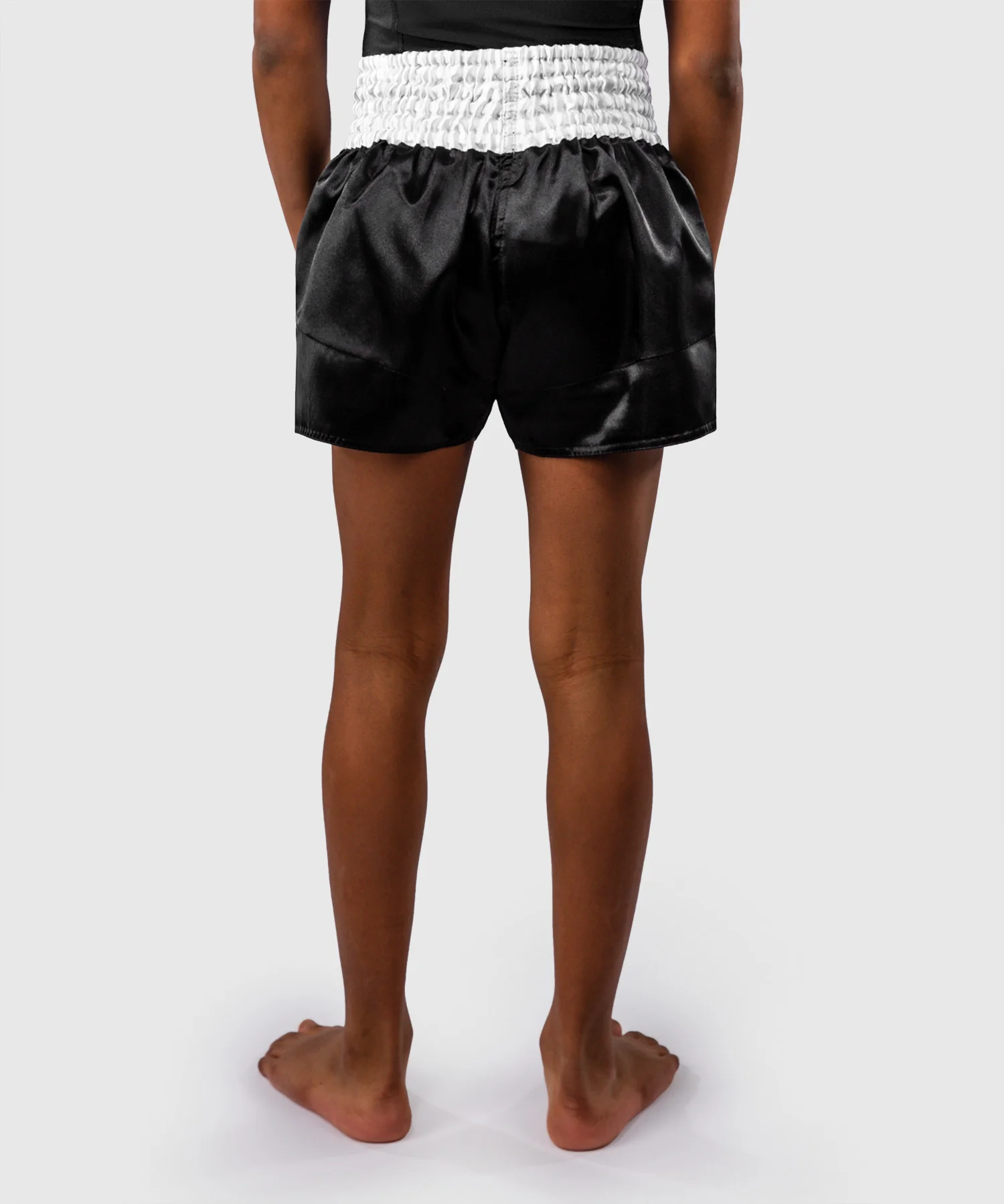 Short de Muay Thaï Venum Classic pour Enfant – Noir/Blanc - Image 4