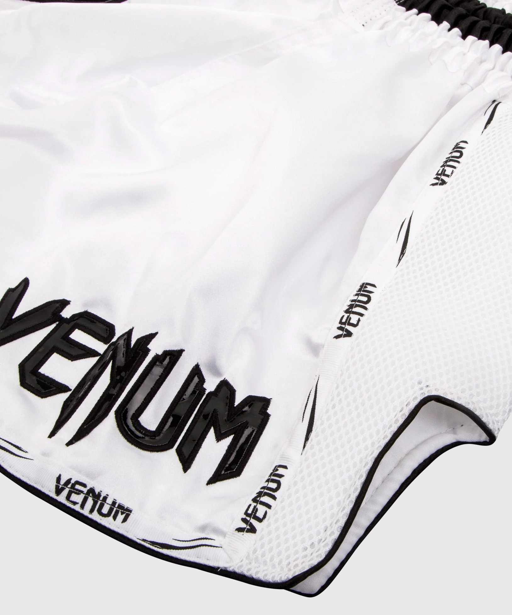 Short de Muay Thai Venum Giant - Image 3