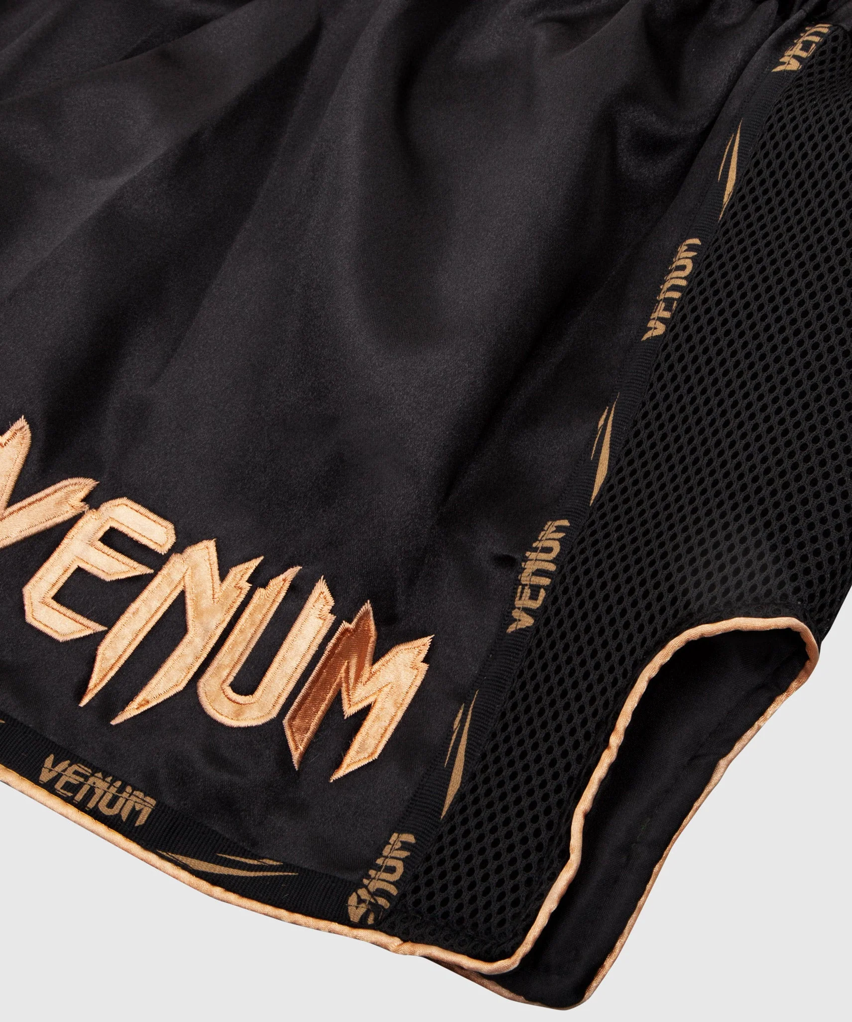 Short de Muay Thai Venum Giant - Image 3