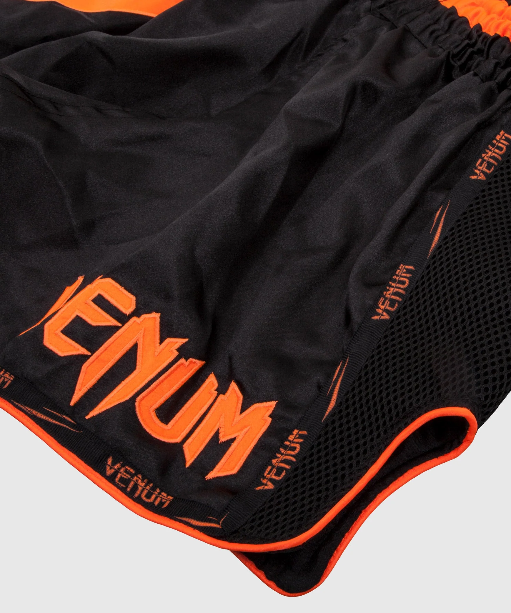 Short de Muay Thai Venum Giant - Image 3