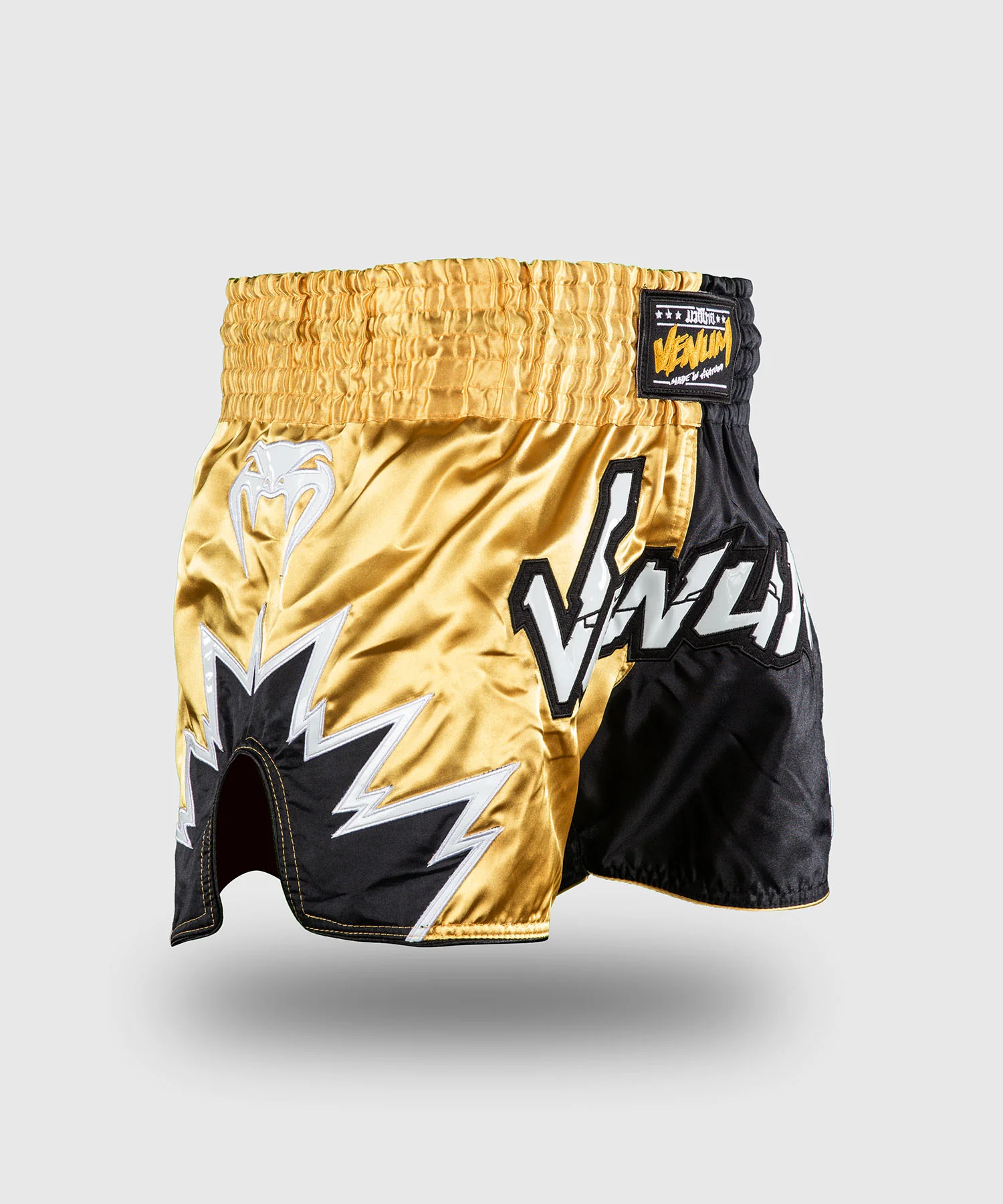 Short de Muay Thai Venum Inferno 2.0 - Noir/Or - Image 3