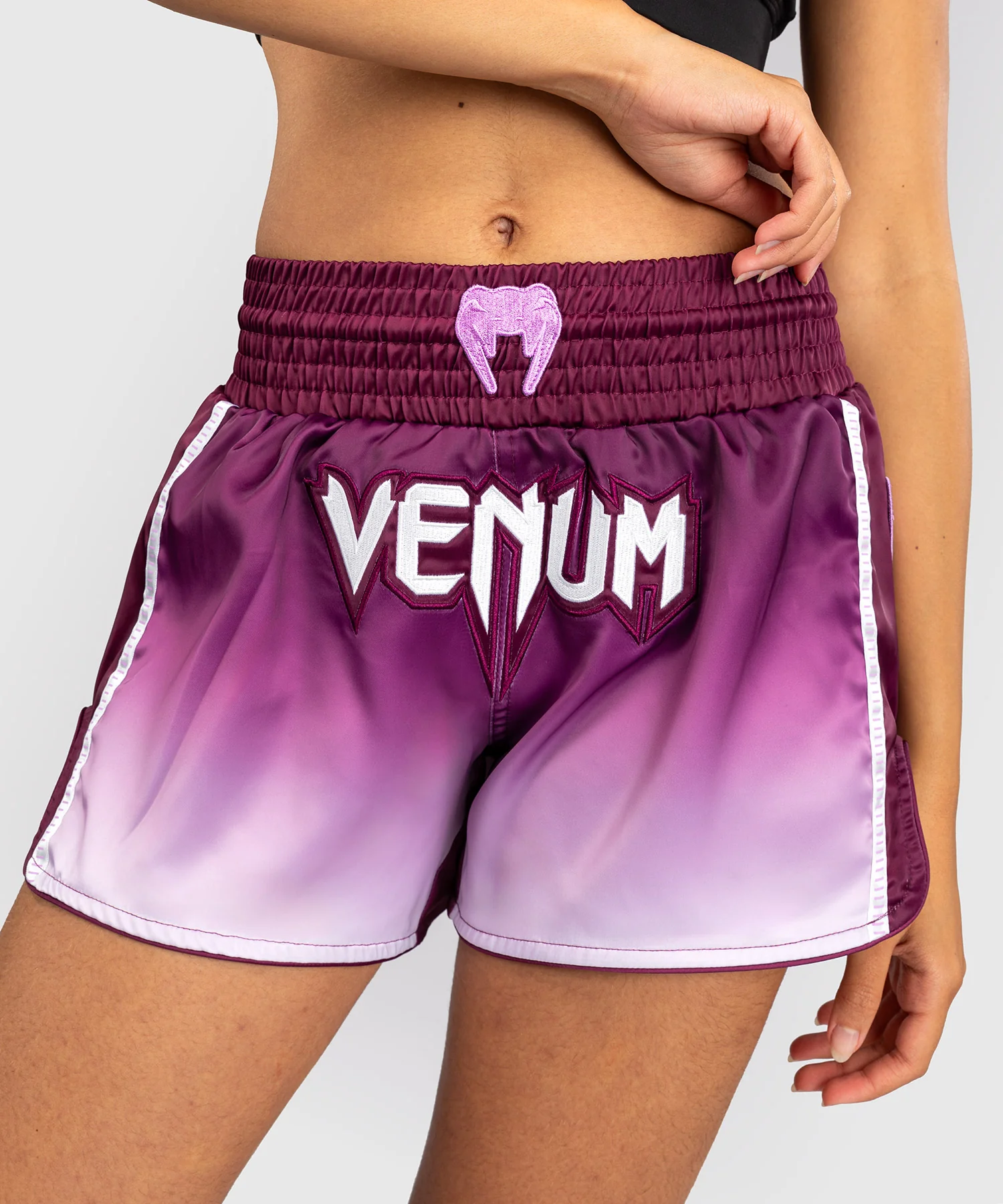 Short de Muay Thai Venum Iris - Prune/Blanc - Image 2