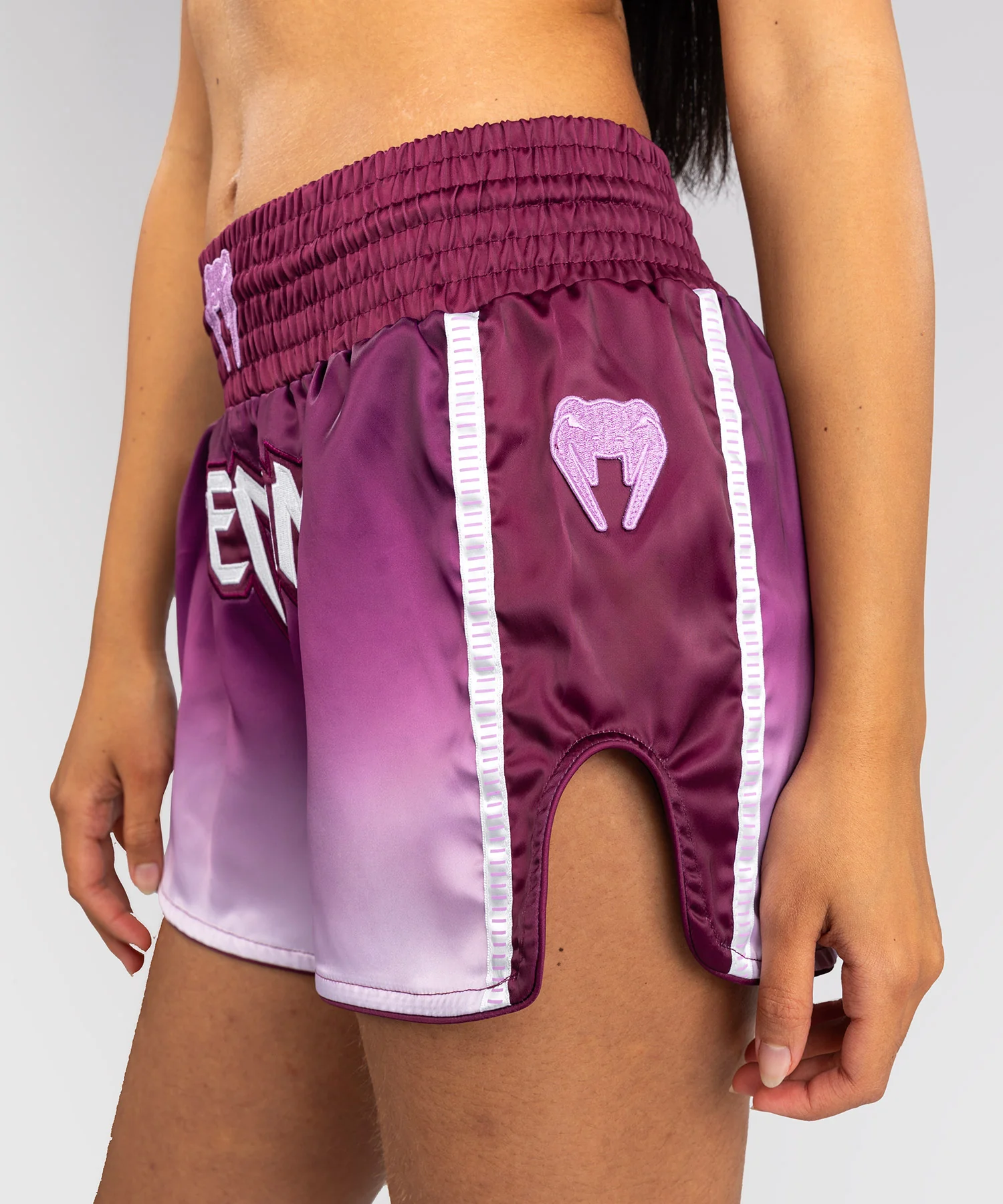 Short de Muay Thai Venum Iris - Prune/Blanc - Image 6