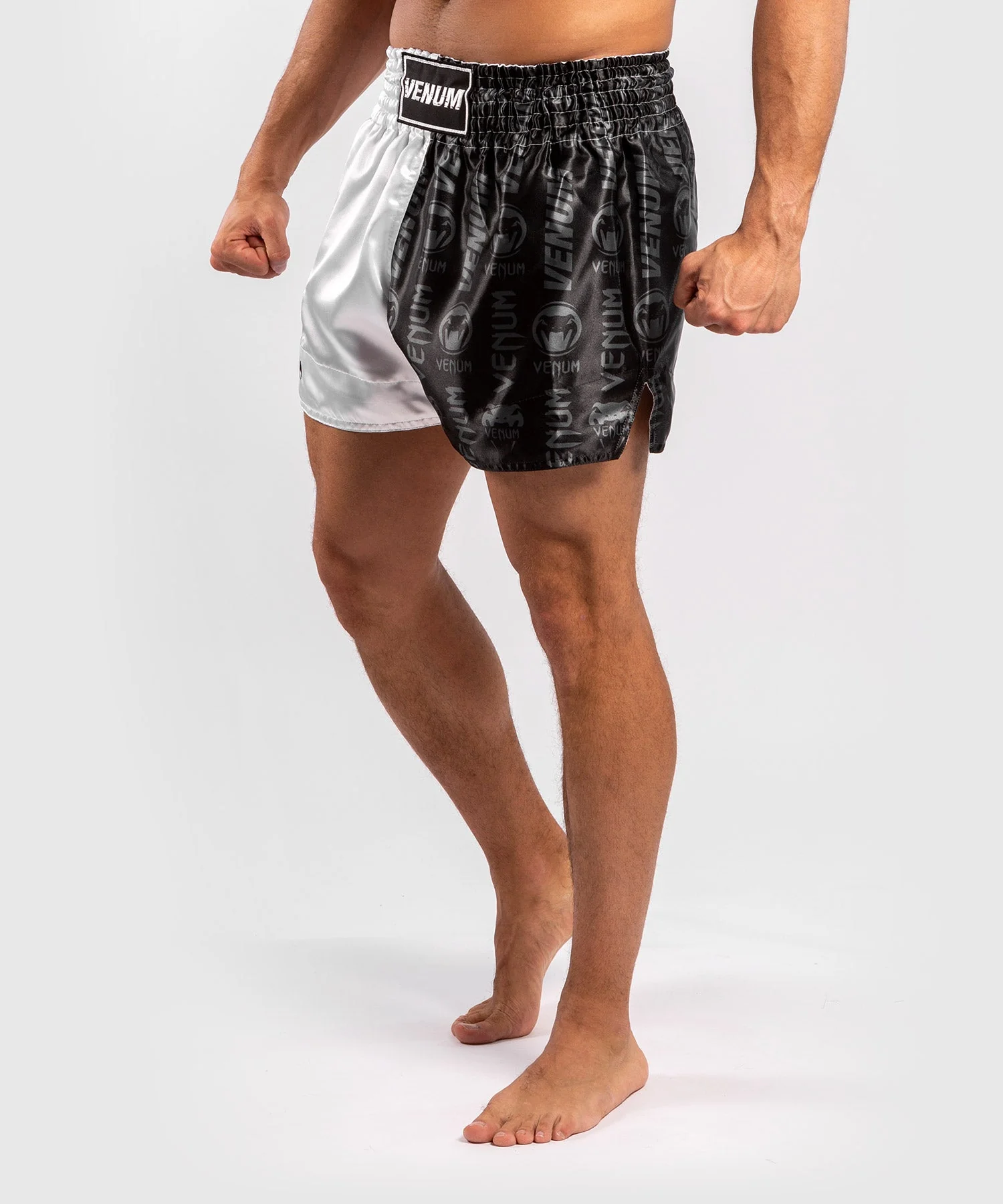 Short de Muay Thai Venum Logos - Noir/Blanc - Image 3