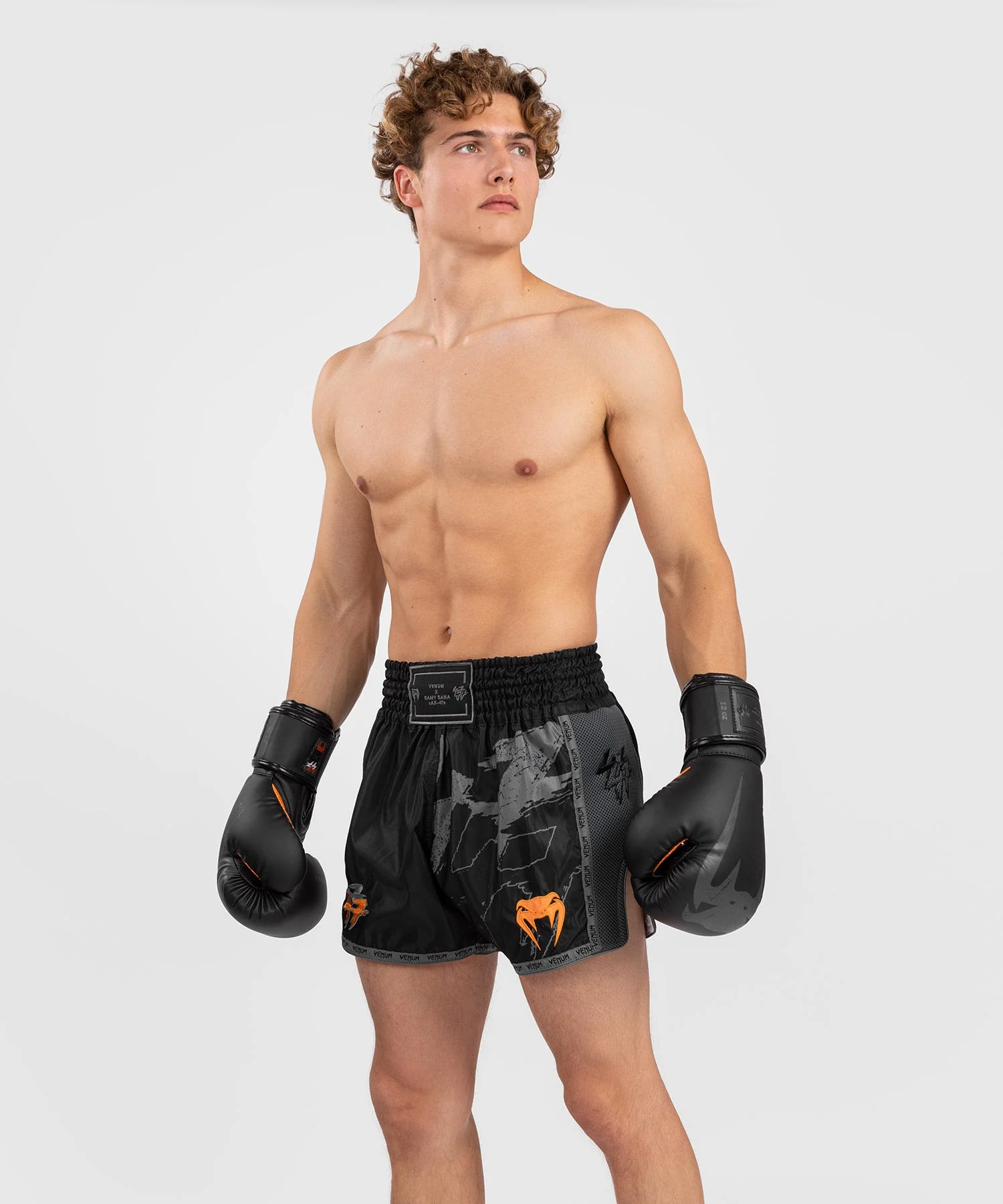 Short de Muay Thai Venum S47 - Noir/Orange - Image 3
