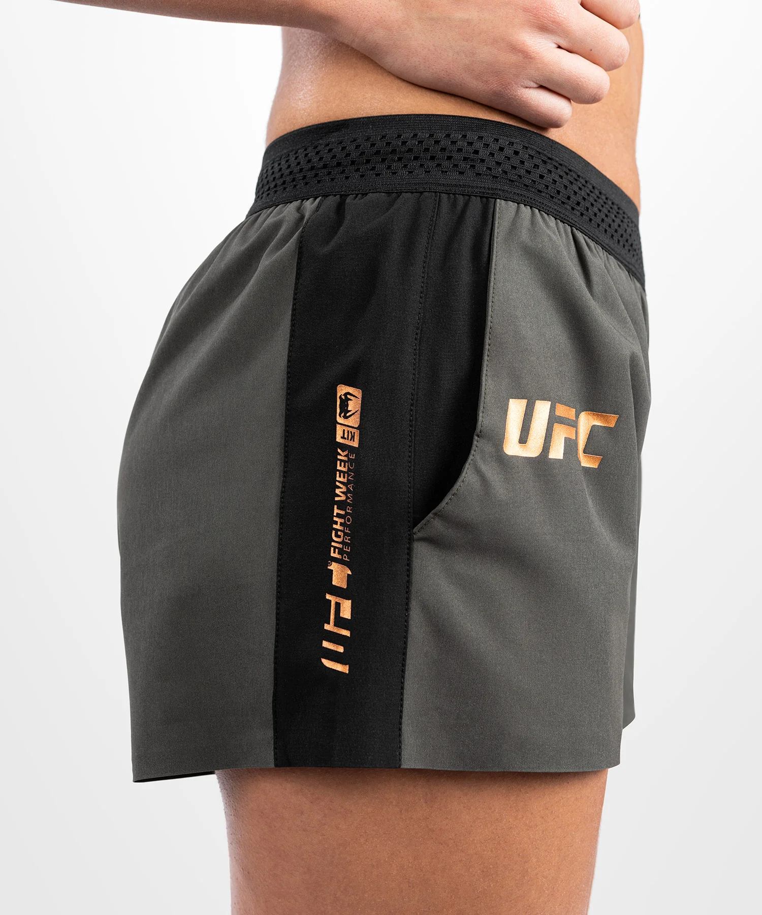 Short de performance pour Femmes UFC Adrenaline by Venum Fight Week - Khaki - Image 8
