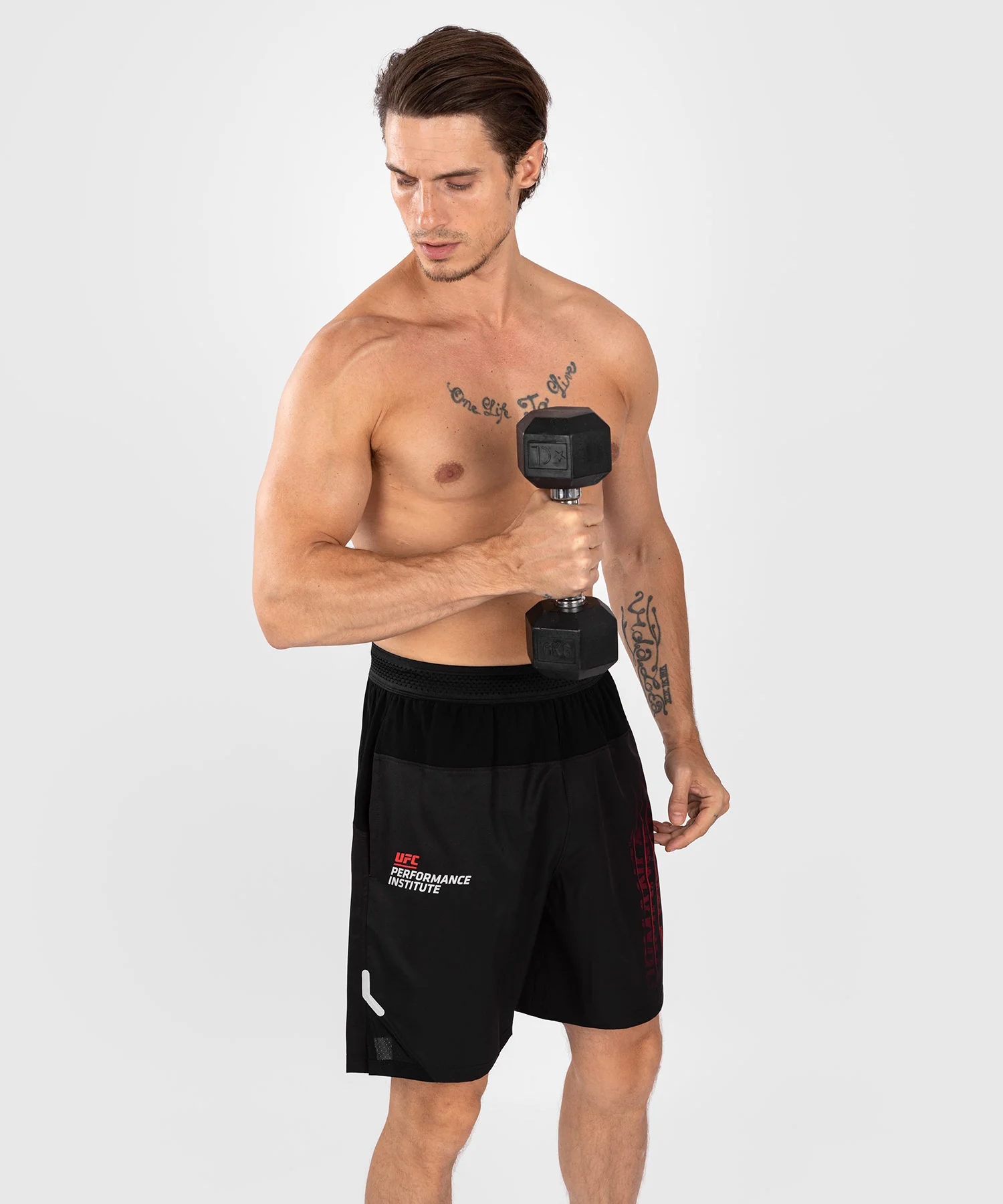 Short de performance pour hommes UFC Venum Performance Institute 2.0 - Noir/Rouge - Image 7