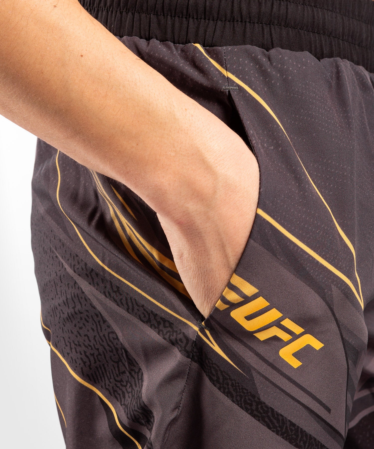 Short de Sport Homme UFC Venum Replica - Champion - Image 7