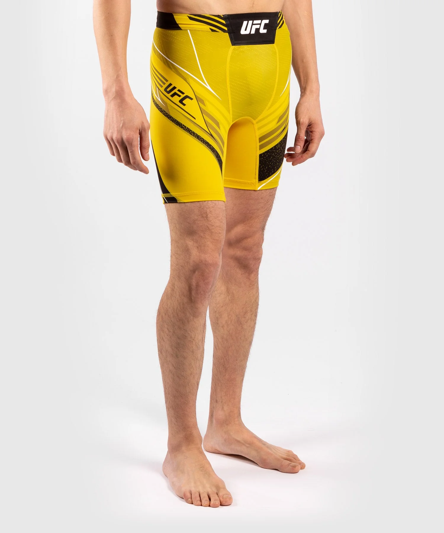 Short de compression pour Hommes UFC Venum Authentic Fight Night - Coupe Courte - Jaune - Image 4