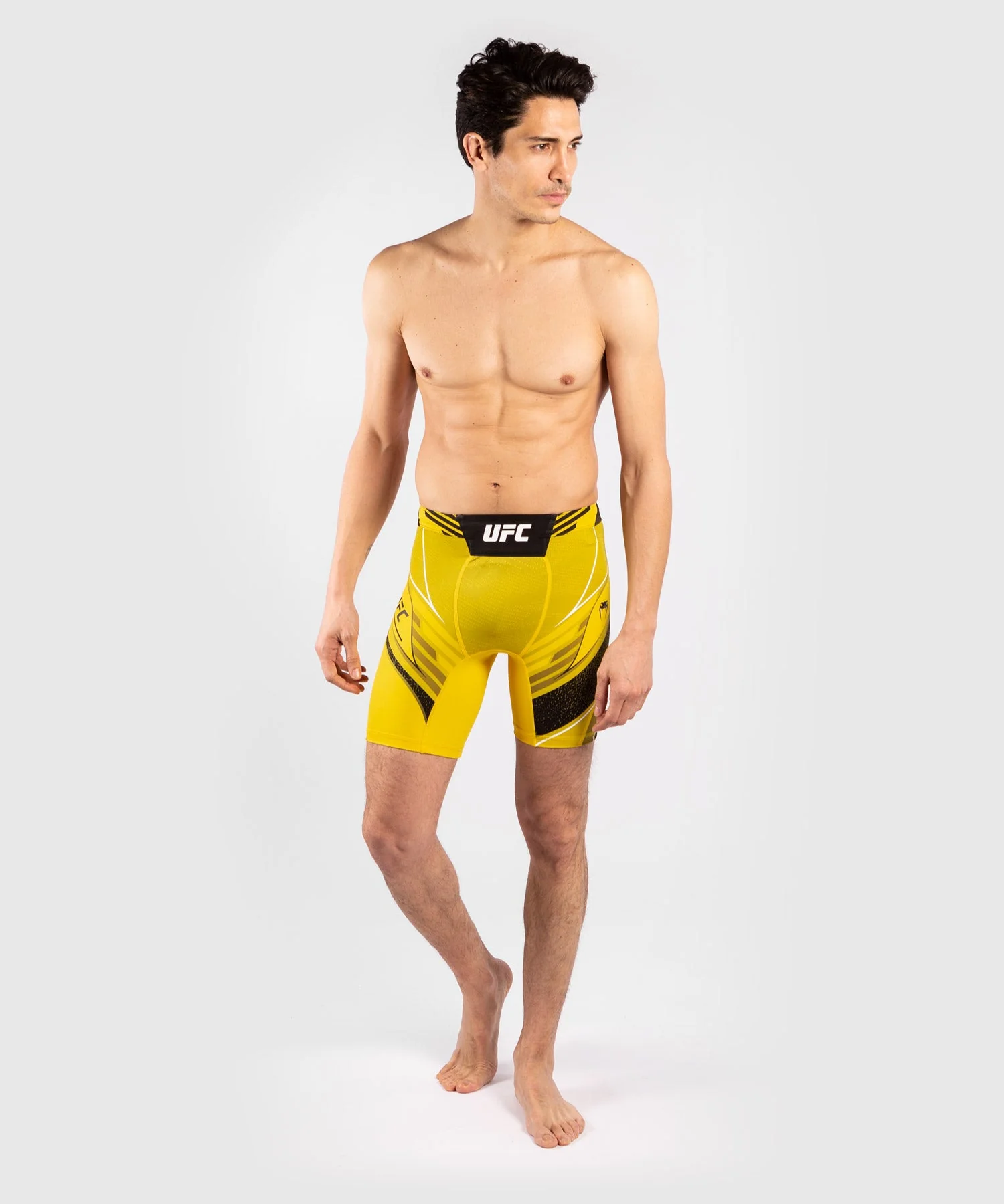 Short de compression pour Hommes UFC Venum Authentic Fight Night - Coupe Courte - Jaune - Image 7