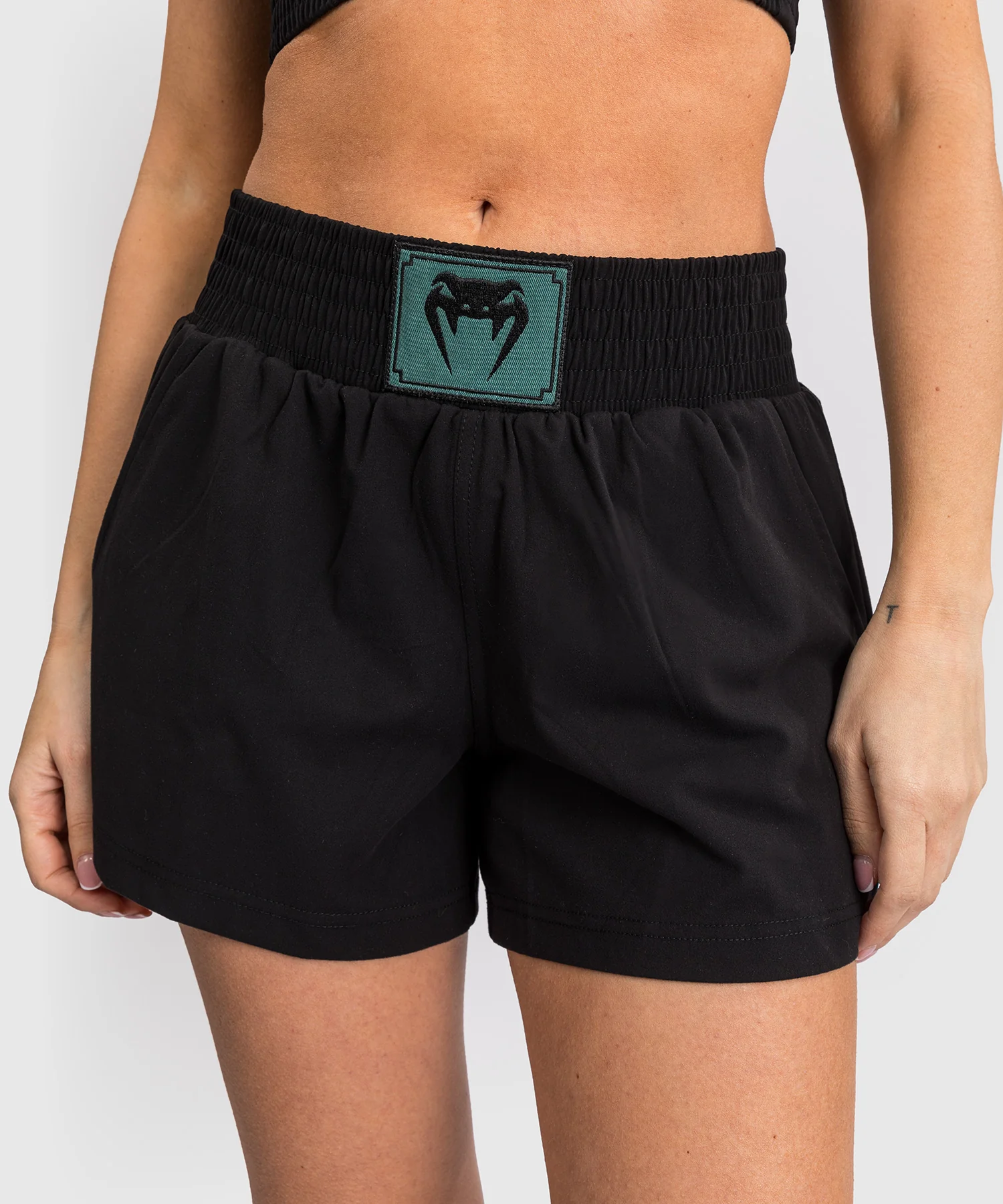 Short d'entraînement pour Femmes Venum Boxing Classic - Noir - Image 7