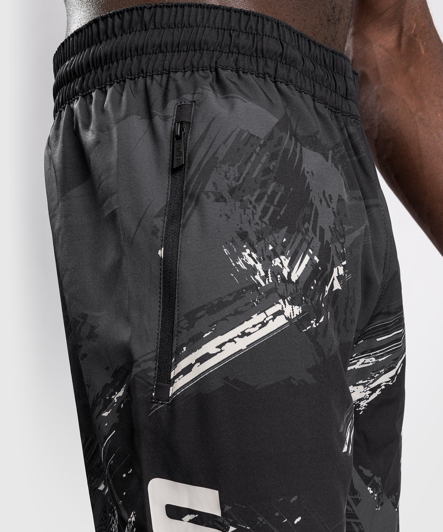 Short d'Entraînement UFC Venum Authentic Fight Week 2.0 - Noir/Sable - Image 7