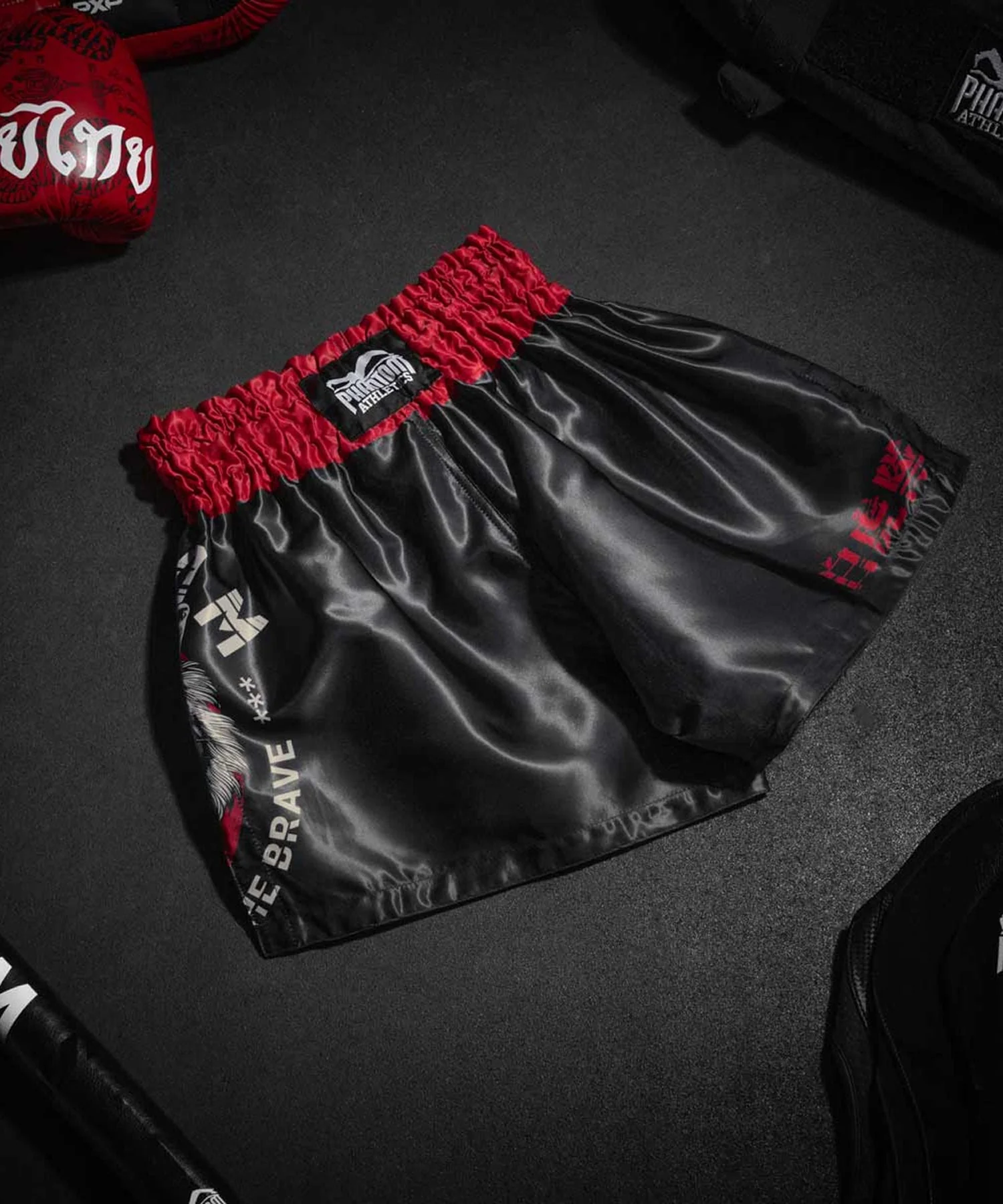 Short de Muay Thai Phantom Athletics Tiger Unit - Noir/Rouge - Image 4