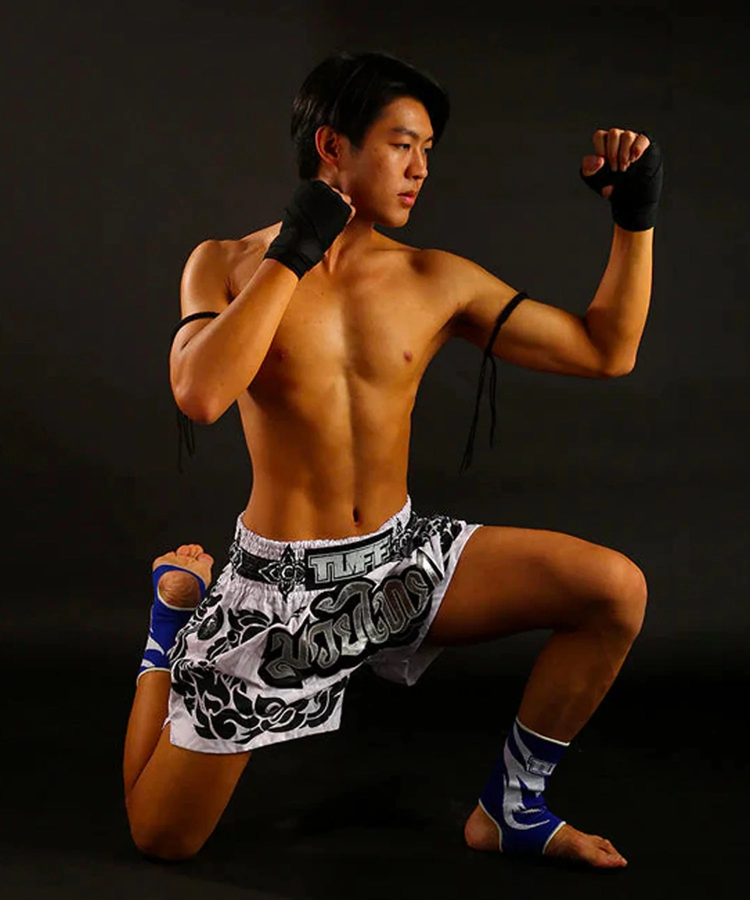 Short de Muay Thai Tuff The Great Hongsa - Blanc - Image 8