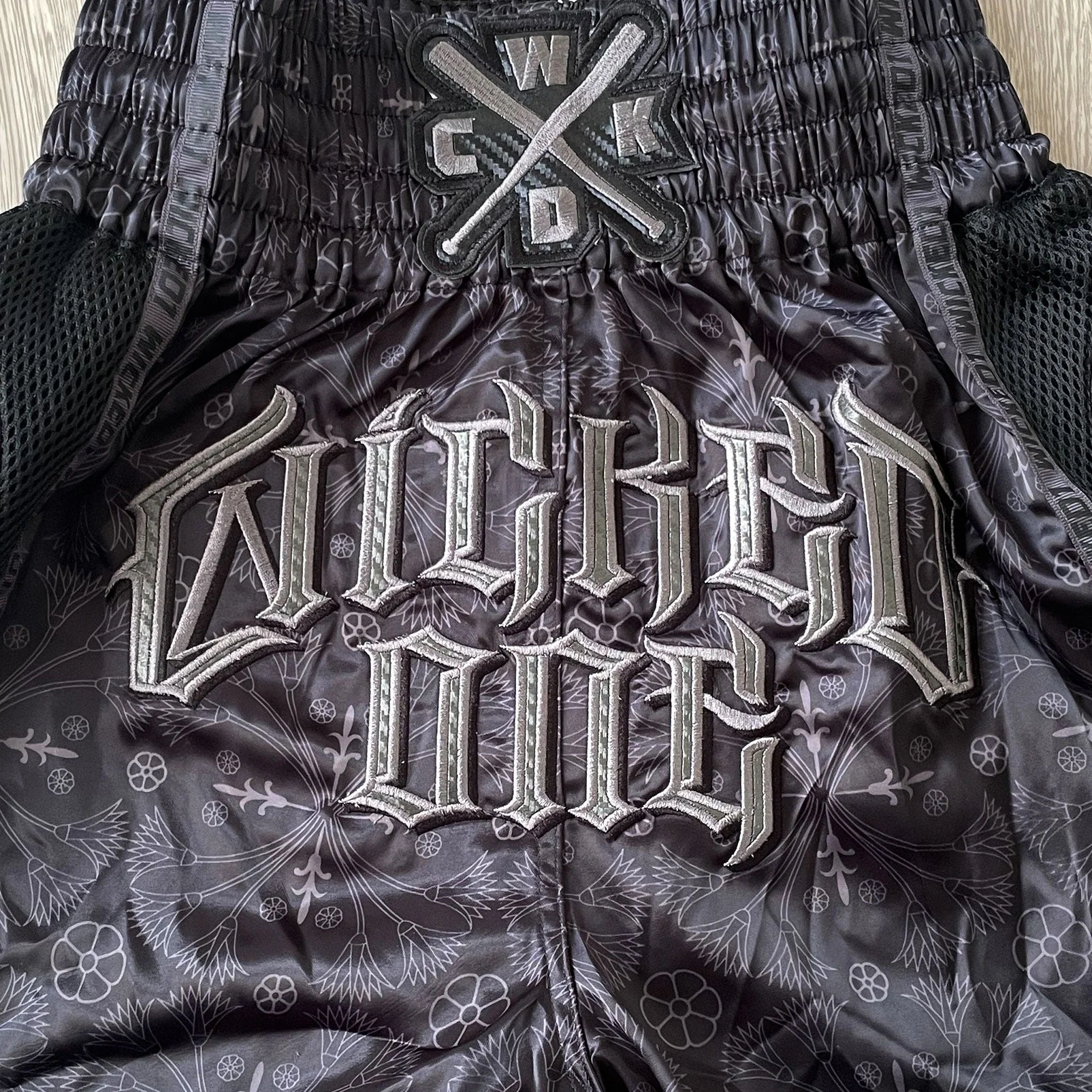 Short de Muay Thai Wicked One Kingdom - Gris - Image 2