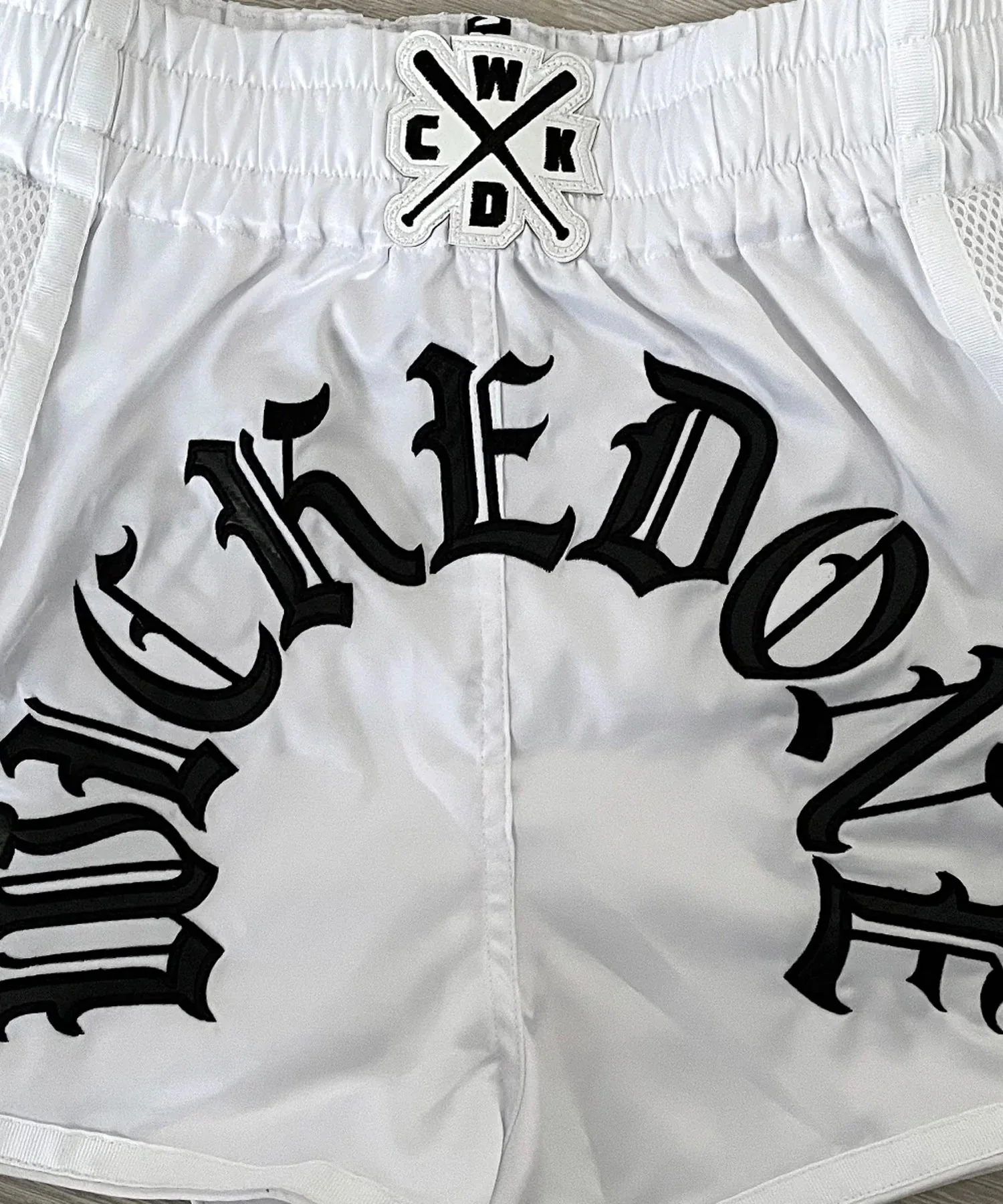 Short de Muay Thai Wicked One SWIFT CHAINS - Blanc - Image 2