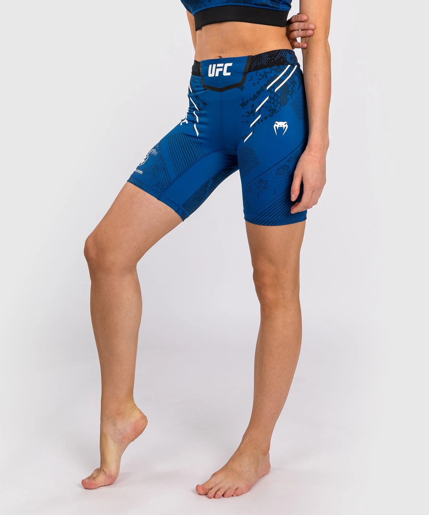 Short de compression Long Fit pour Femmes UFC Adrenaline by Venum Authentic Fight Night - Bleu - Image 2