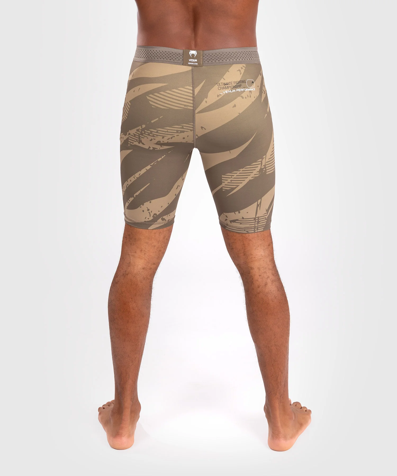 Short de compression pour Hommes UFC Adrenaline by Venum Fight Week - desert Camo - Image 4
