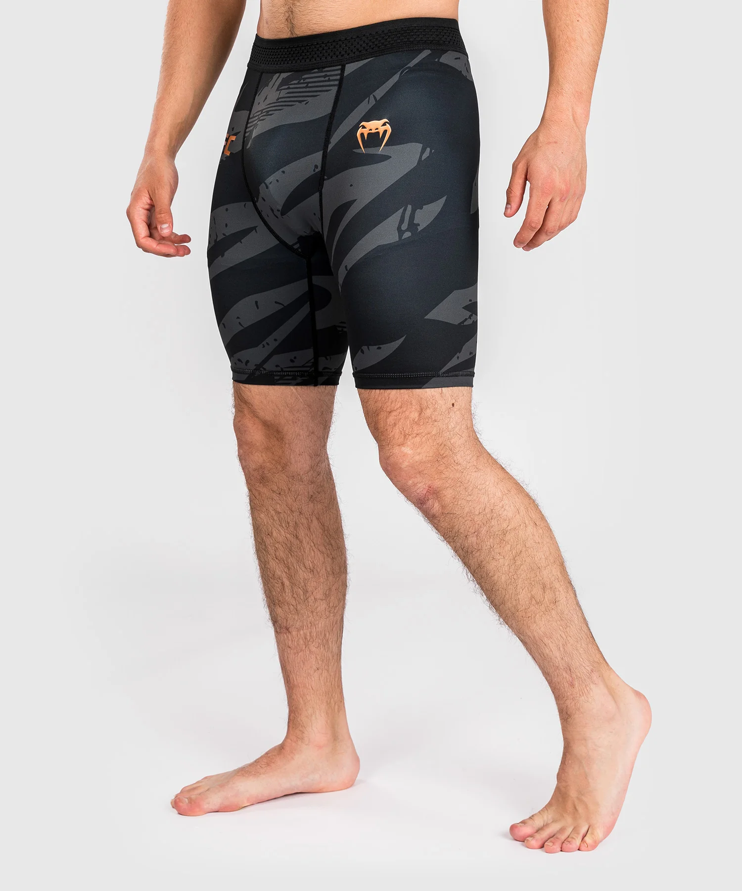 Short de compression pour Hommes UFC Adrenaline by Venum Fight Week - Urban Camo - Image 2