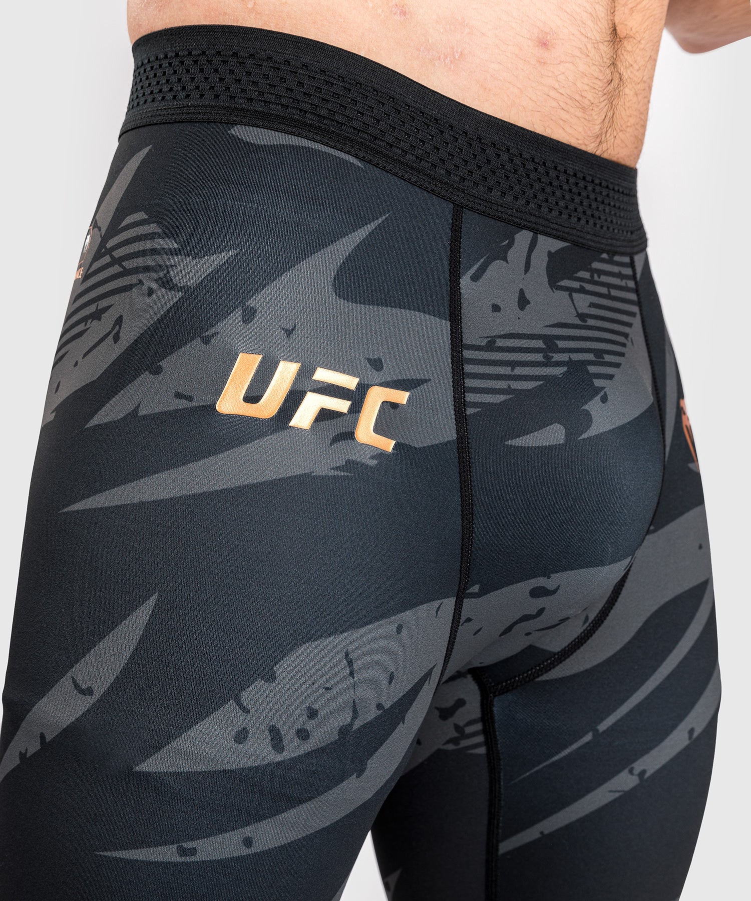 Short de compression pour Hommes UFC Adrenaline by Venum Fight Week - Urban Camo - Image 5