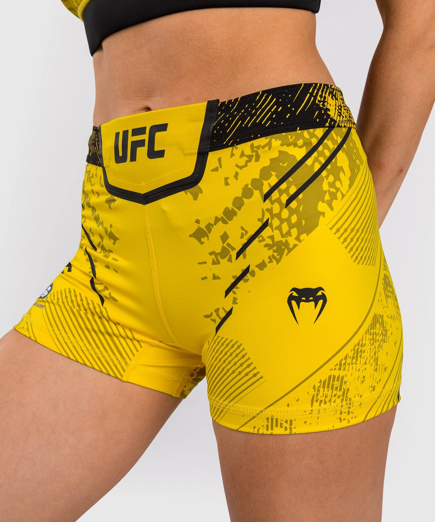 Short de Short de compression Fit pour Femmes UFC Adrenaline by Venum Authentic Fight Night - Jaune - Image 6