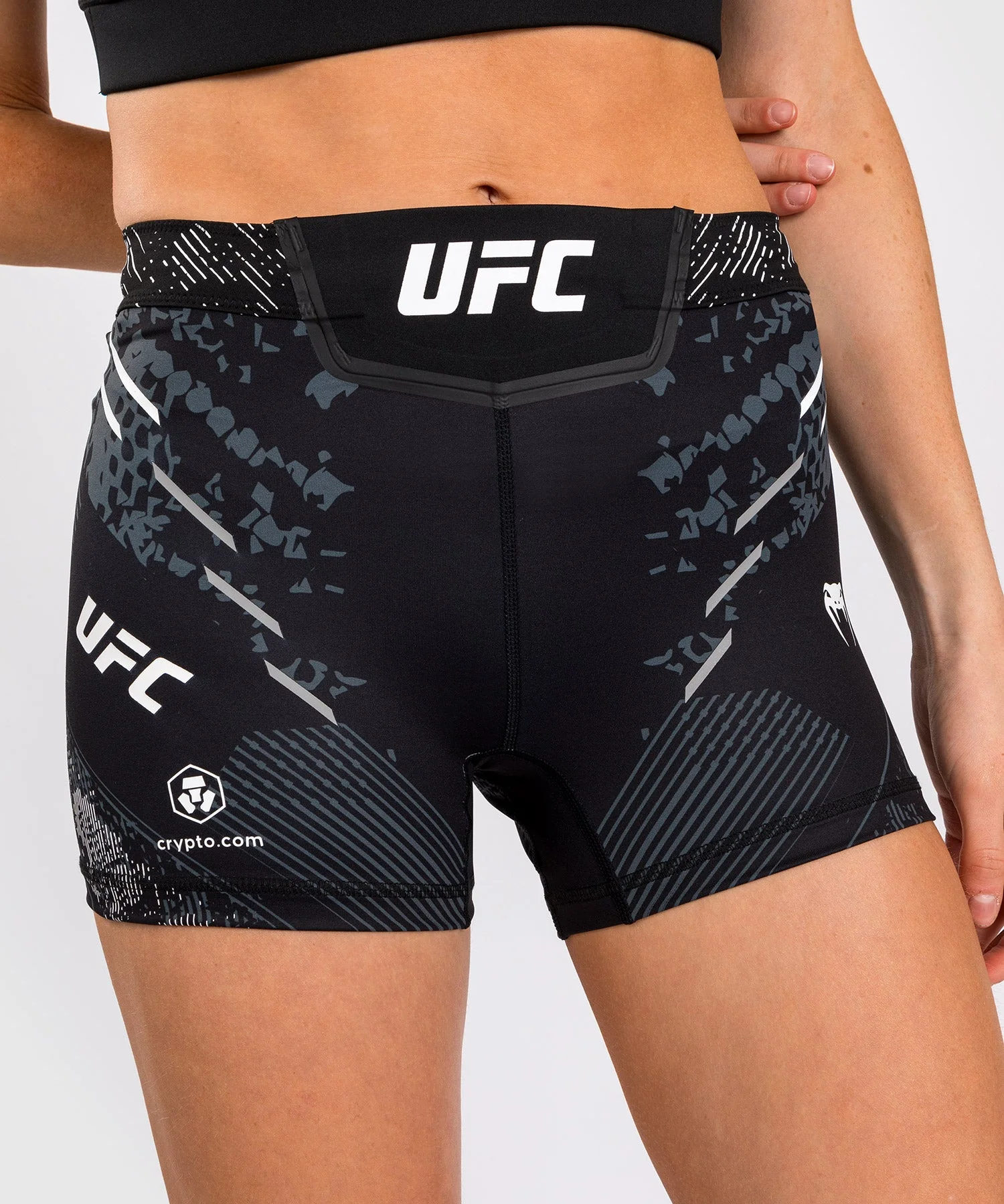 Short de Short de compression Fit pour Femmes UFC Adrenaline by Venum Authentic Fight Night - Noir - Image 4