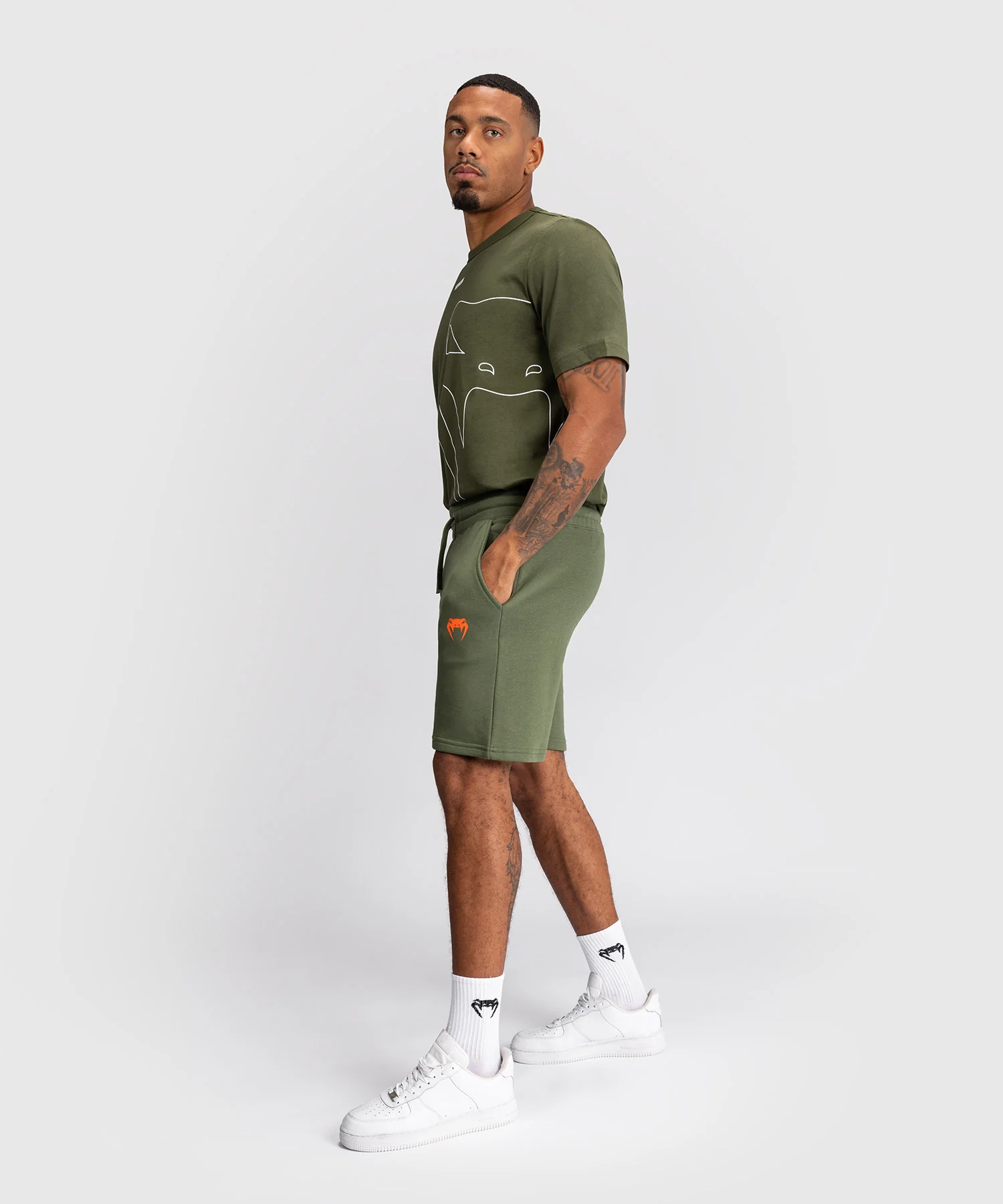 Short Venum Classic pour Hommes - Kaki - Image 2