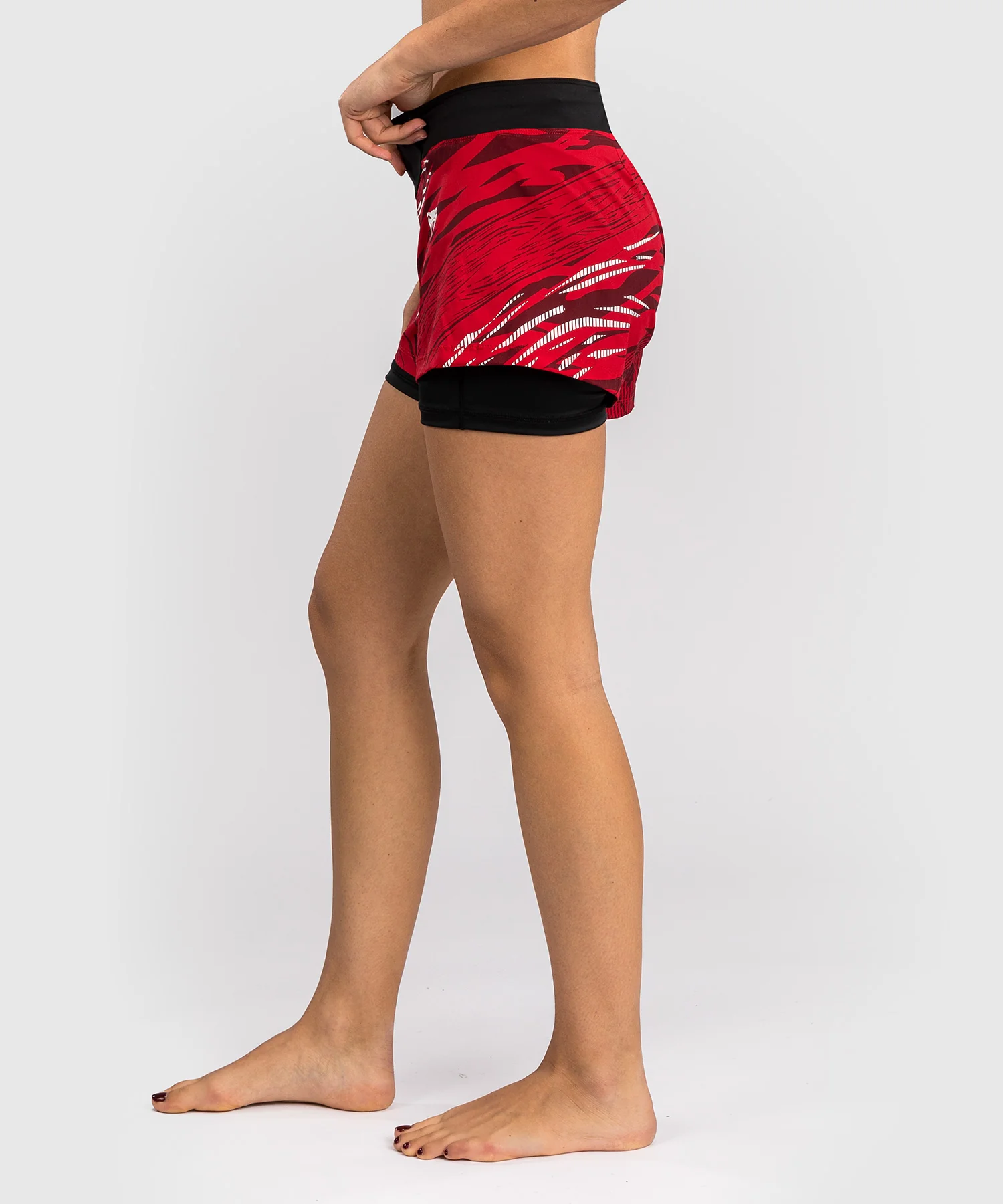 Shorts de Combat pour Femmes UFC Fusion by Venum Authentic Fight Night - Rouge - Image 2