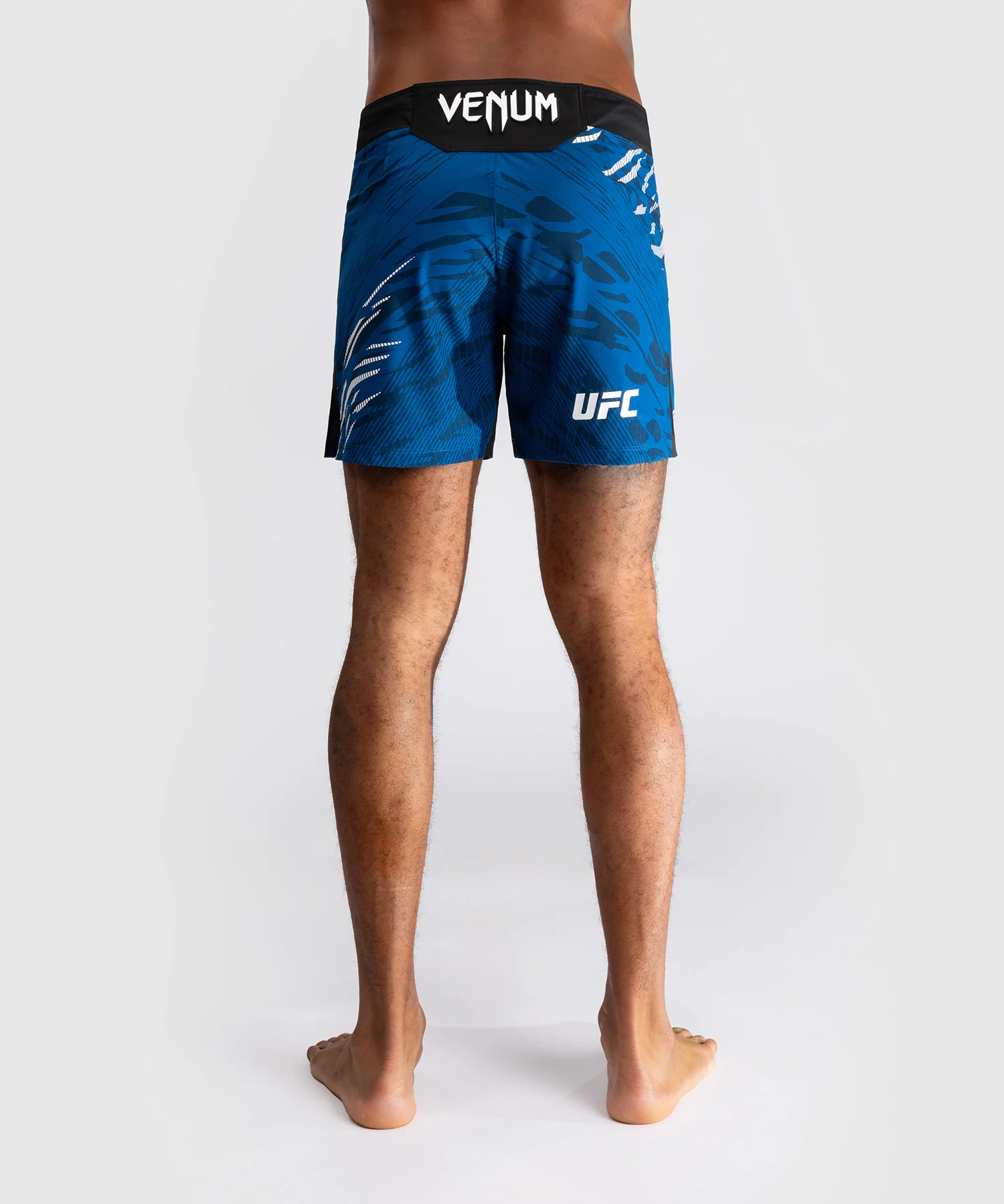 Shorts de Combat pour Hommes UFC Fusion by Venum Authentic Fight Night - Coupe Courte - Bleu - Image 3
