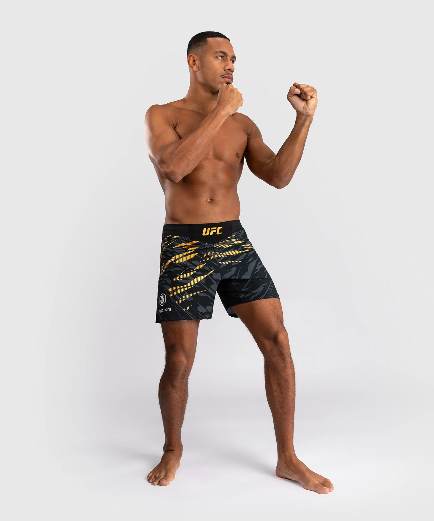 Shorts de Combat pour Hommes UFC Fusion by Venum Authentic Fight Night - Coupe Courte - Champion - Image 7