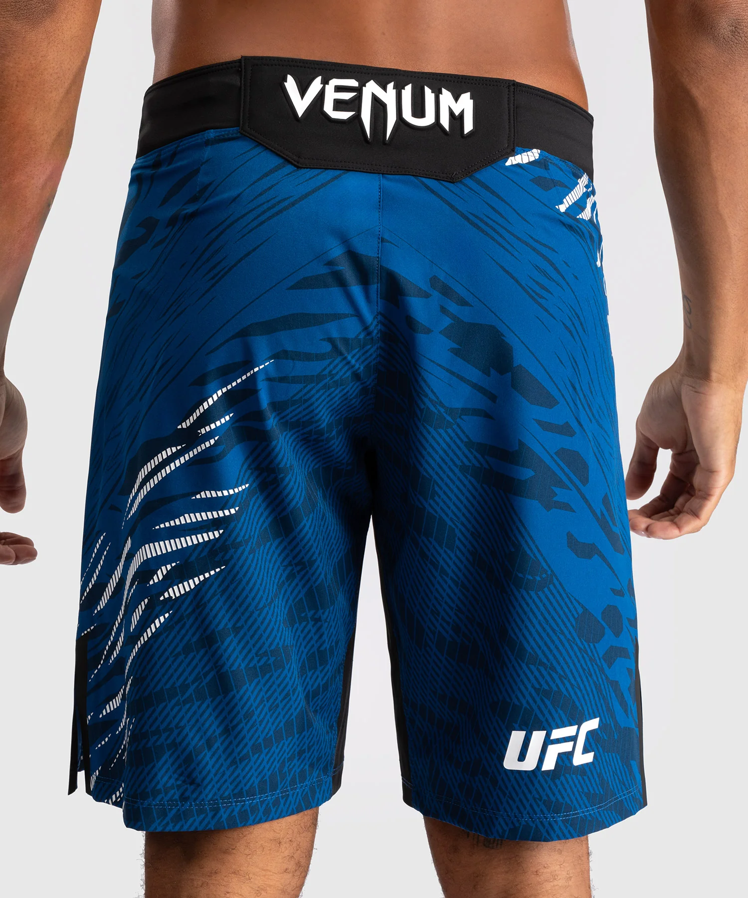 Shorts de Combat pour Hommes UFC Fusion by Venum Authentic Fight Night - Coupe Longue - Bleu - Image 5