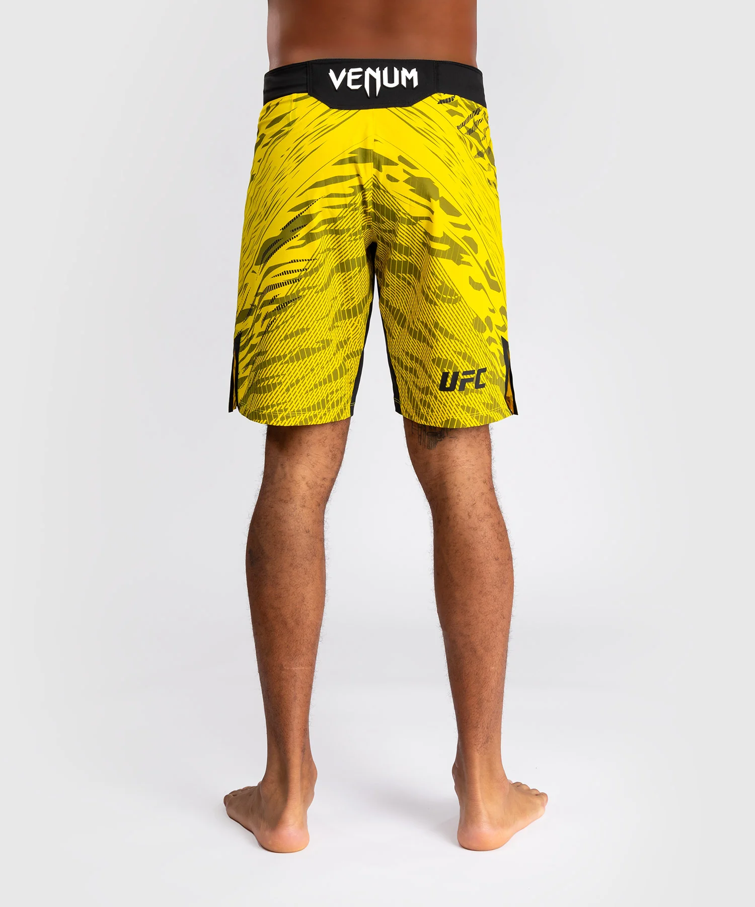 Shorts de Combat pour Hommes UFC Fusion by Venum Authentic Fight Night - Coupe Longue - Jaune - Image 3