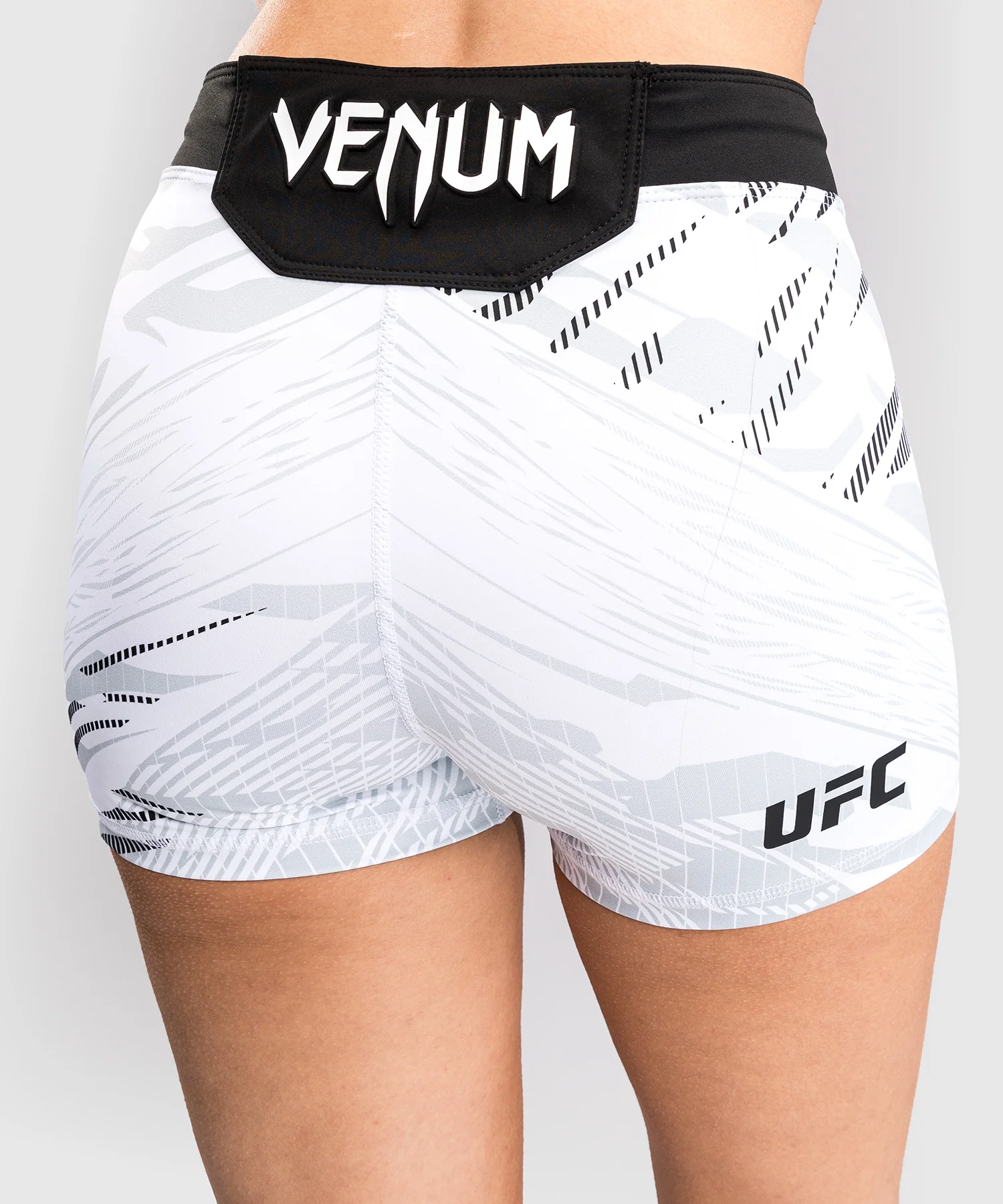 Short de compression pour Femmes UFC Fusion by Venum Authentic Fight Night - Coupe Courte - Blanc - Image 6