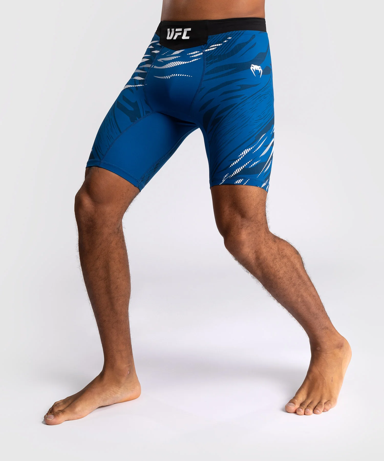 Short de compression pour Hommes UFC Fusion by Venum Authentic Fight Night - Bleu - Image 6