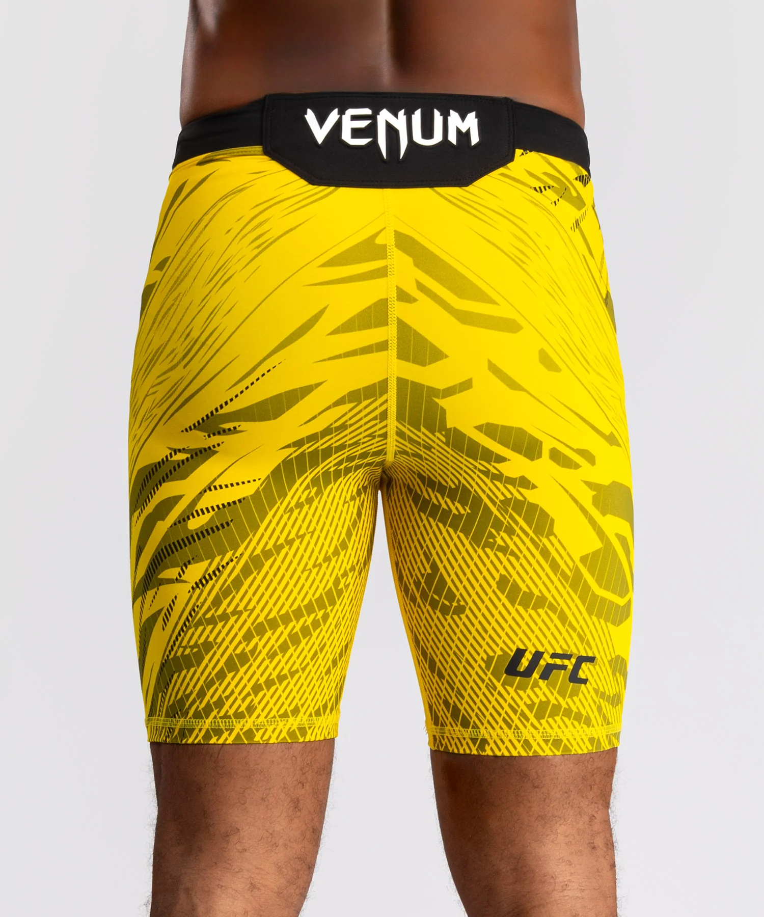Short de compression pour Hommes UFC Fusion by Venum Authentic Fight Night - Jaune - Image 5