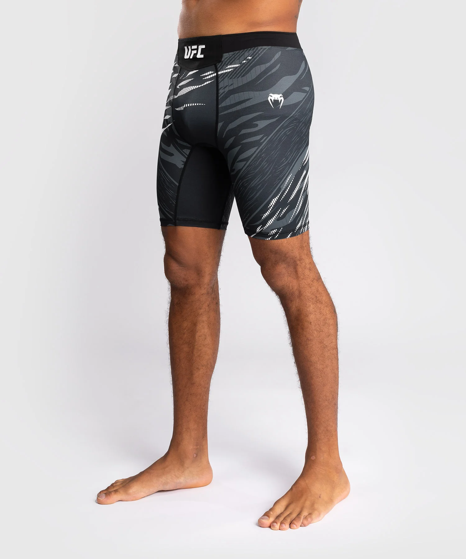 Short de compression pour Hommes UFC Fusion by Venum Authentic Fight Night - Noir - Image 2