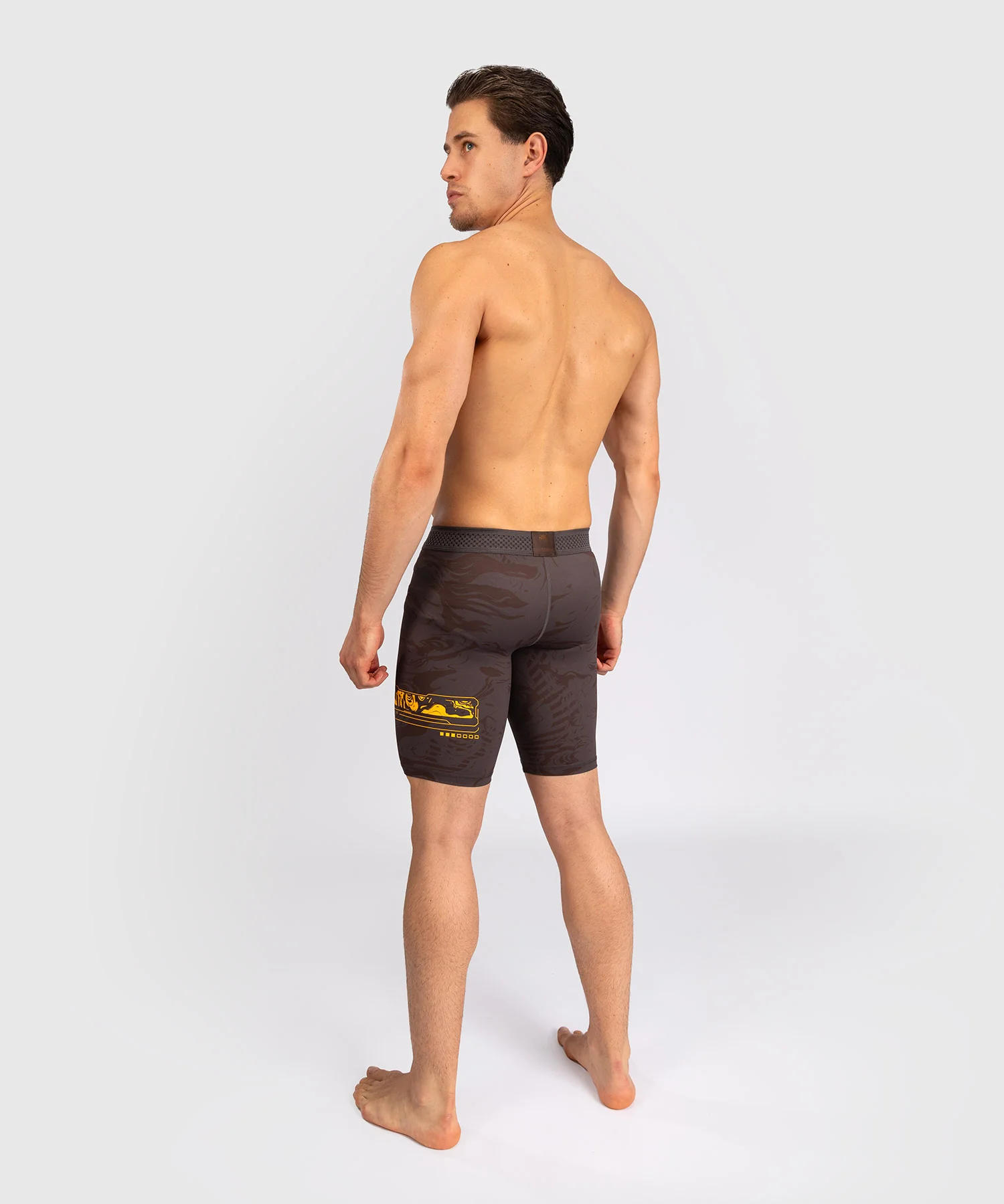Short de compression pour Hommes UFC Fusion by Venum Fight Week - Marron Terrestre - Image 4