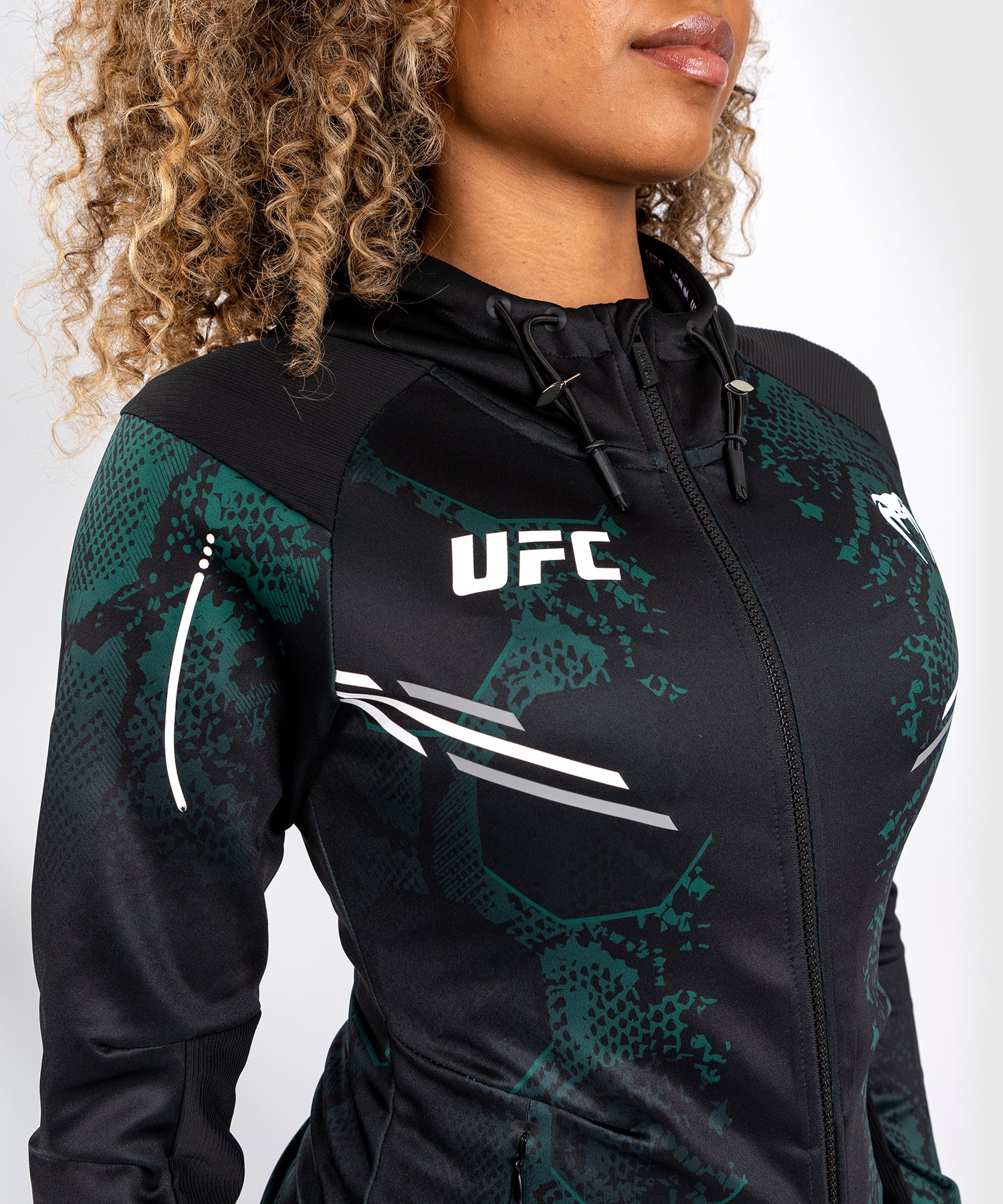 Sweat à capuche pour femmes UFC Adrenaline by Venum Authentic Fight Night - Emerald Edition - Vert/Noir - Image 4