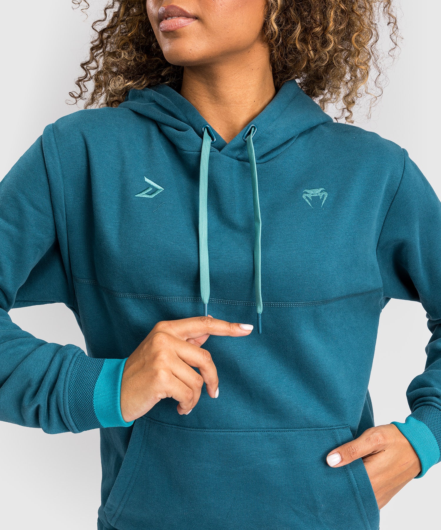 Sweat à capuche Venum x Demi - Bleu azur - Image 9