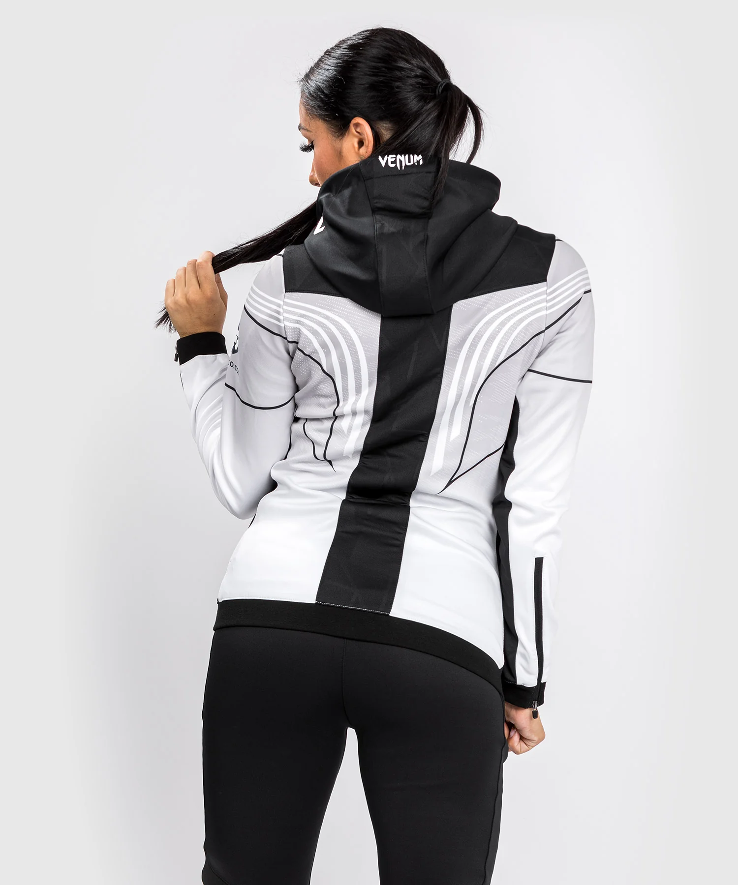 Sweatshirt à Capuche Femme UFC Venum Authentic Fight Night 2.0 - Blanc - Image 4