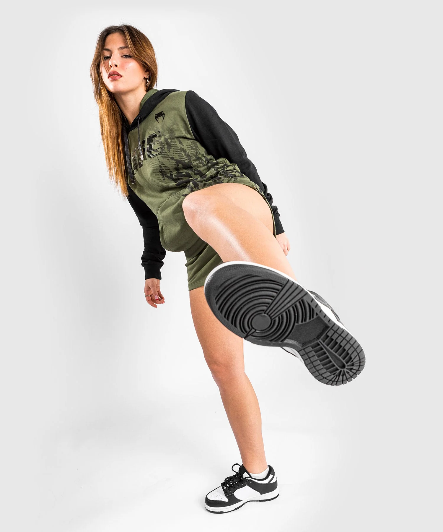 Sweatshirt à Capuche Femme UFC Venum Authentic Fight Week - Kaki - Image 5
