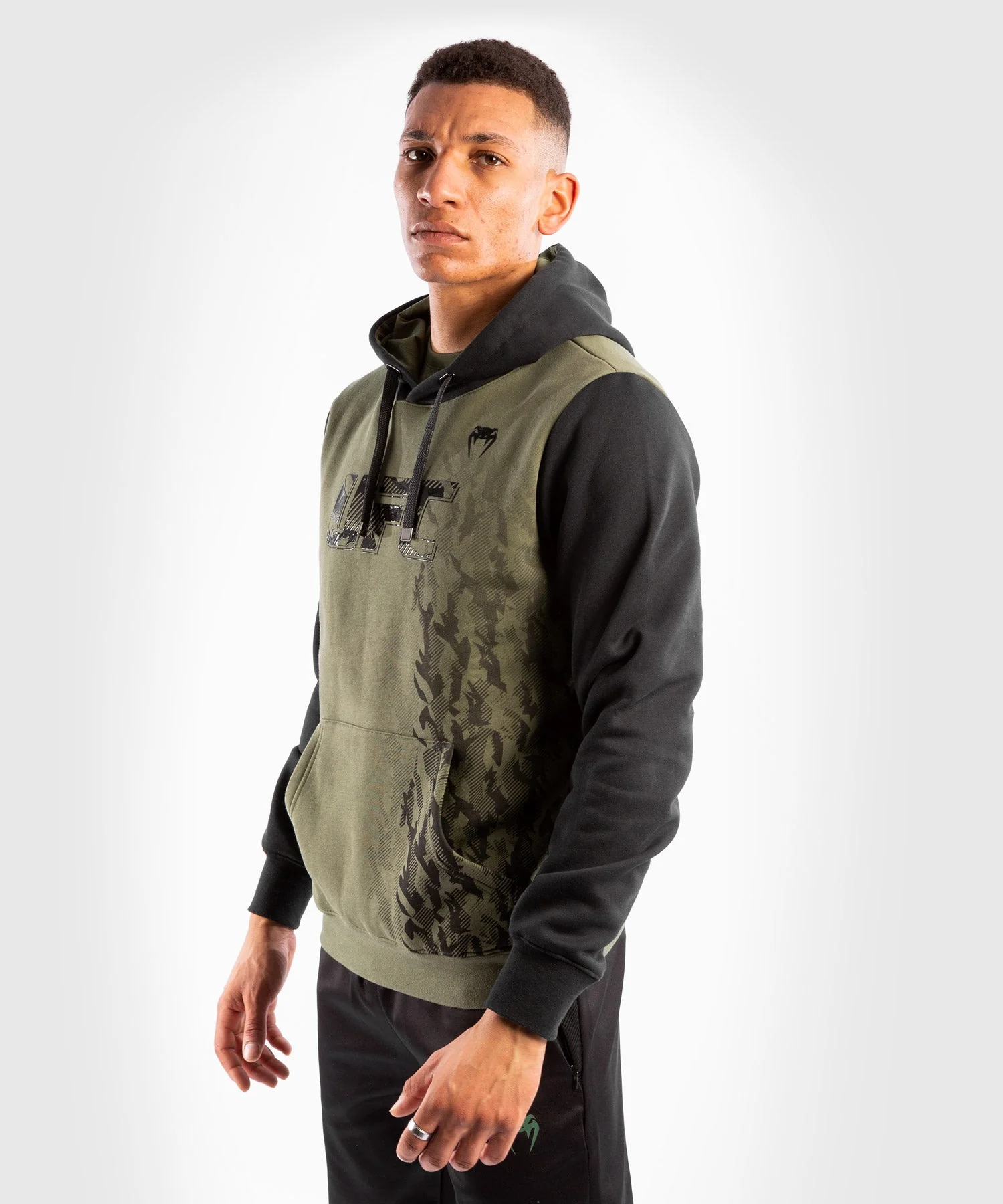Sweatshirt à Capuche Homme UFC Venum Authentic Fight Week - Kaki - Image 3