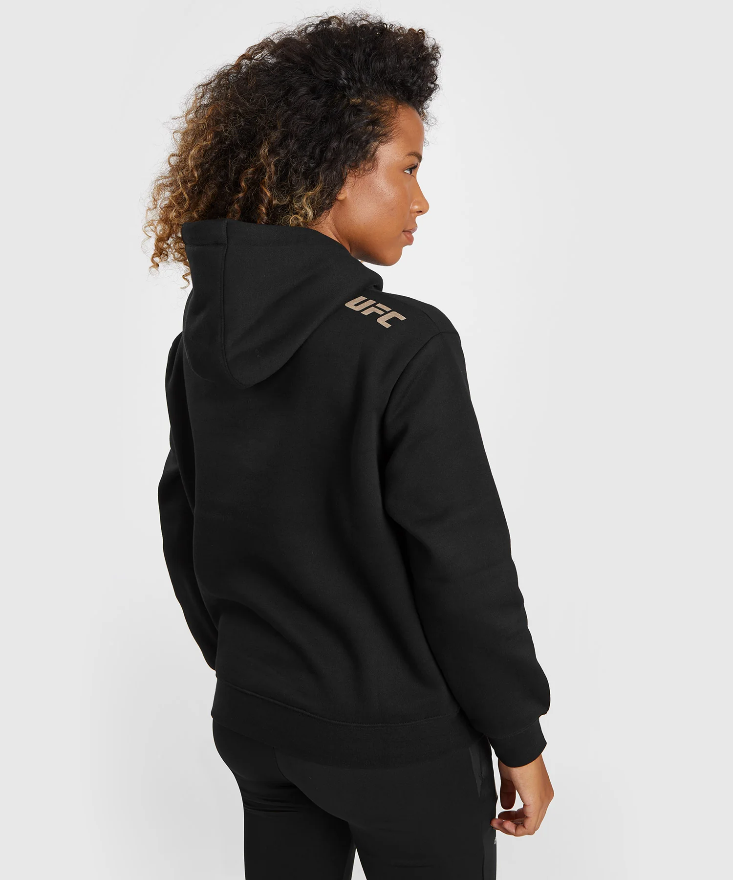 Sweatshirt à capuche pour Femmes UFC Adrenaline by Venum Fight Week - Noir - Image 3