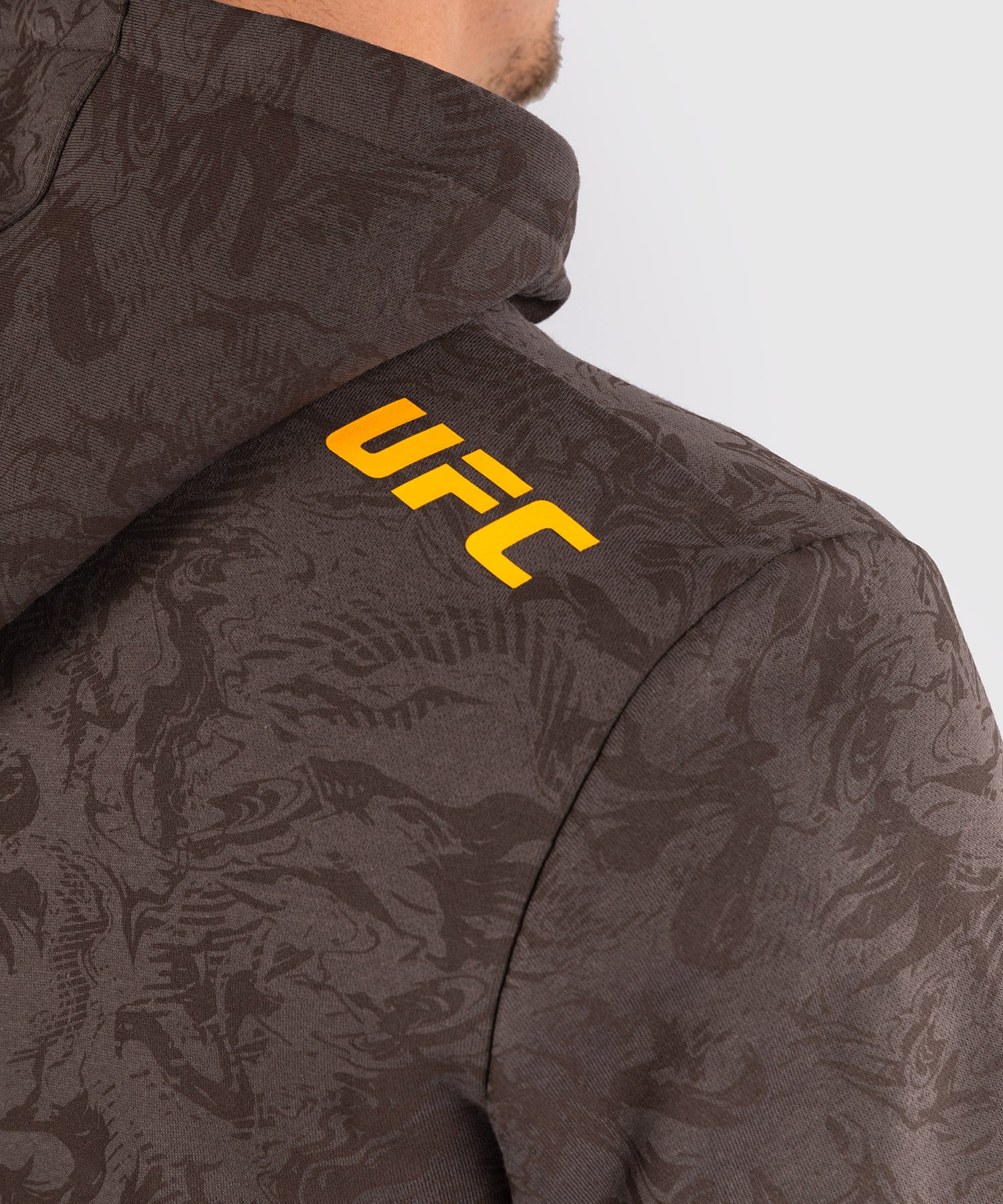 Sweatshirt à Capuche pour Hommes UFC Fusion by Venum Fight Week - Marron Terrestre - Image 7