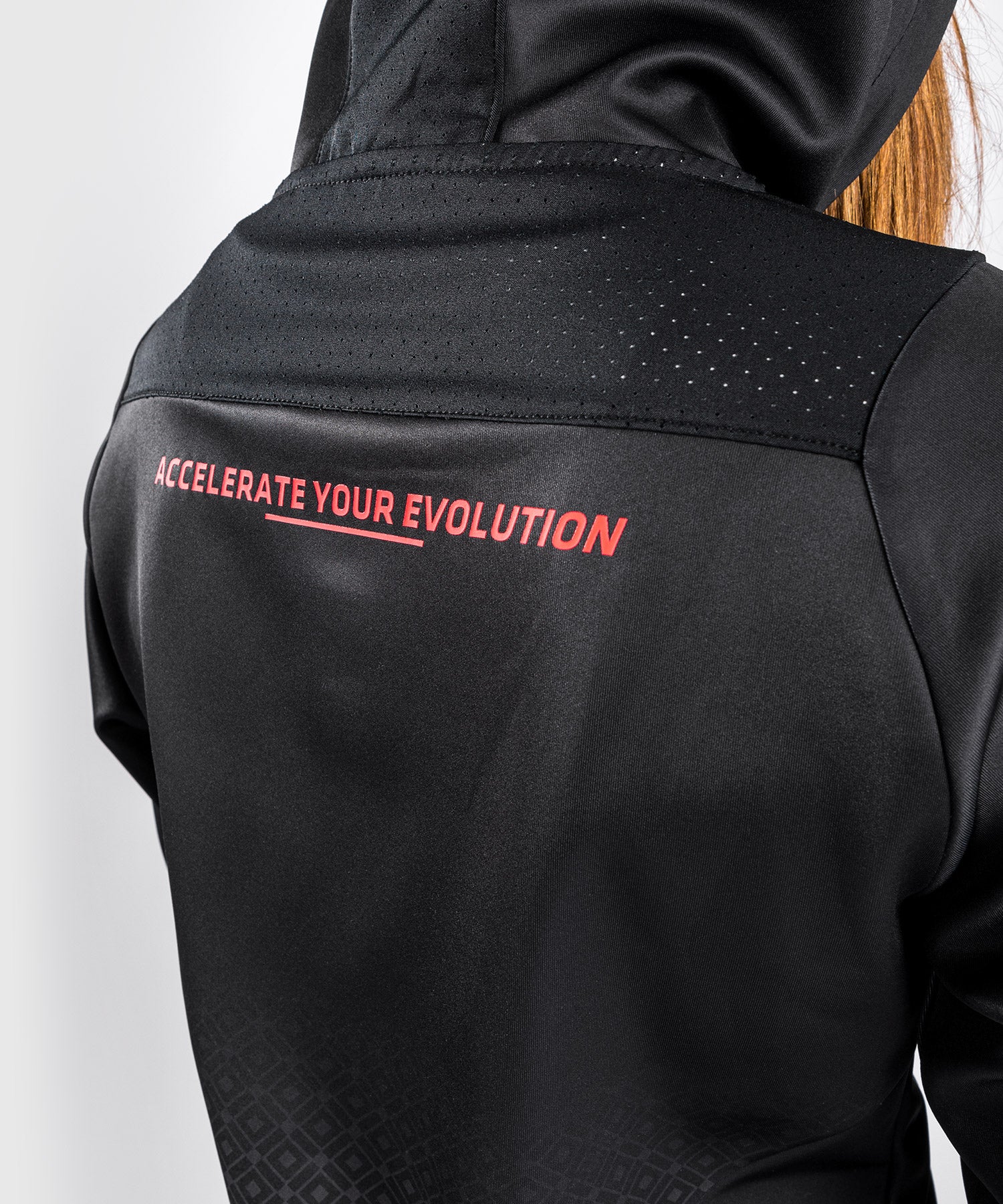 Sweatshirt à capuche UFC Venum Performance Institute - Pour Femmes - Noir/Rouge - Image 8