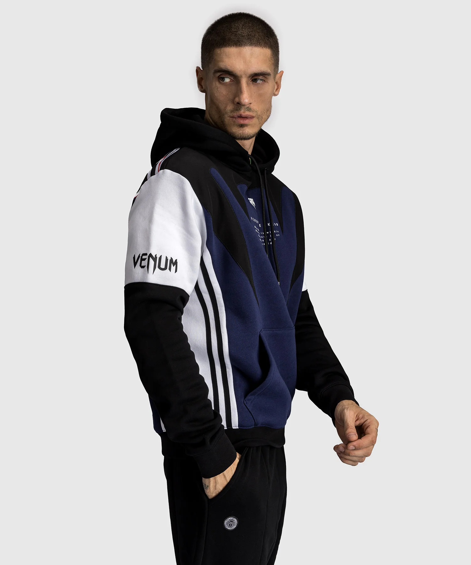 Sweatshirt à capuche Venum x TEKKEN 8 - Jin Kazama - Bleu/Noir/Blanc - Image 2