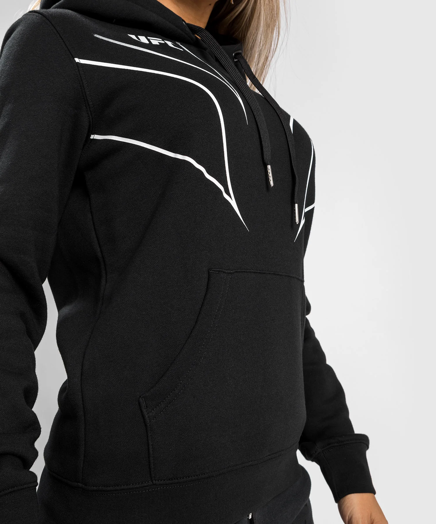 Sweatshirt UFC Venum Authentic Fight Night 2.0 Replica - Pour Femmes - Noir - Image 8